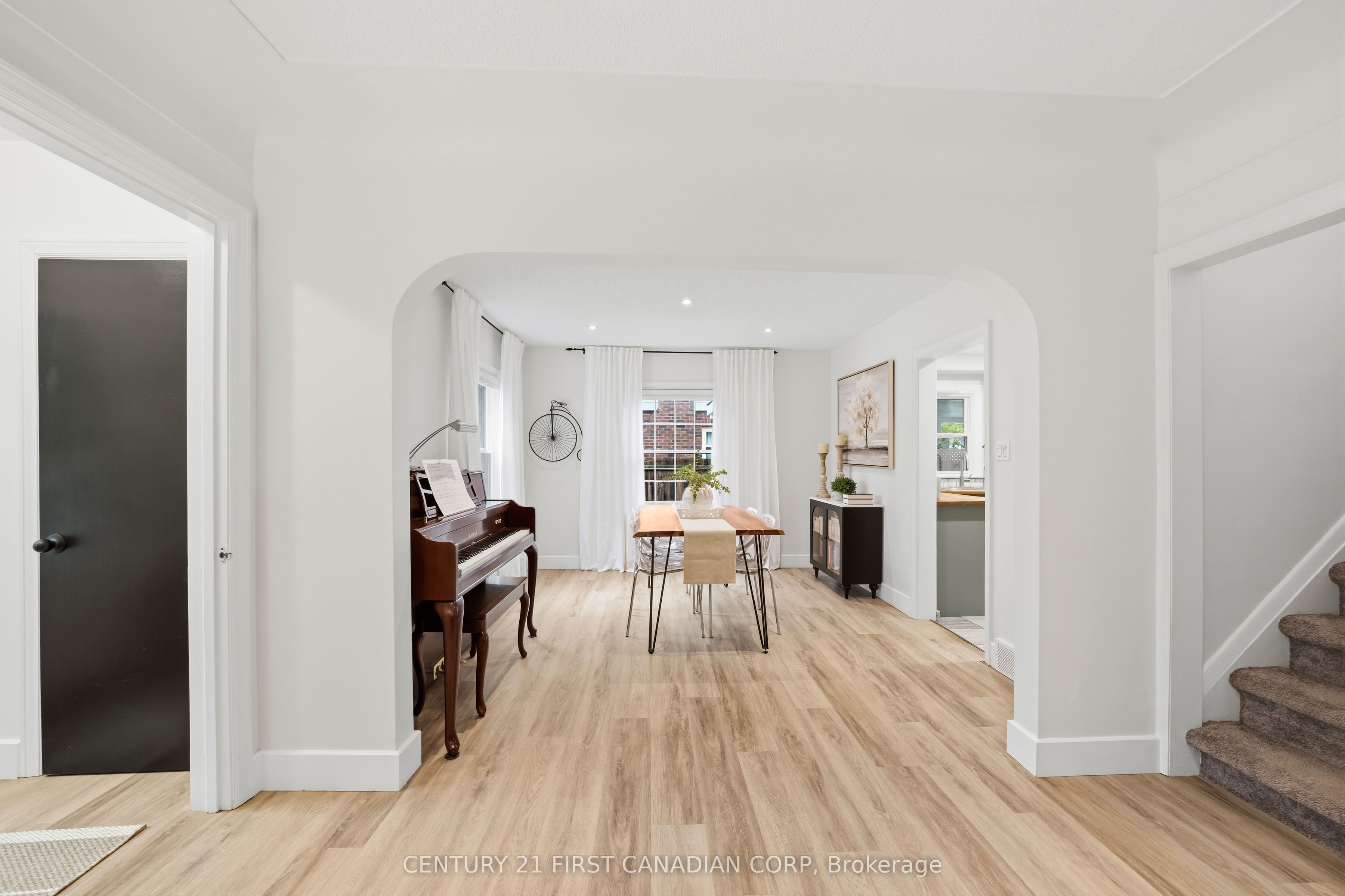 378 Byron Boulevard Property Photo 15