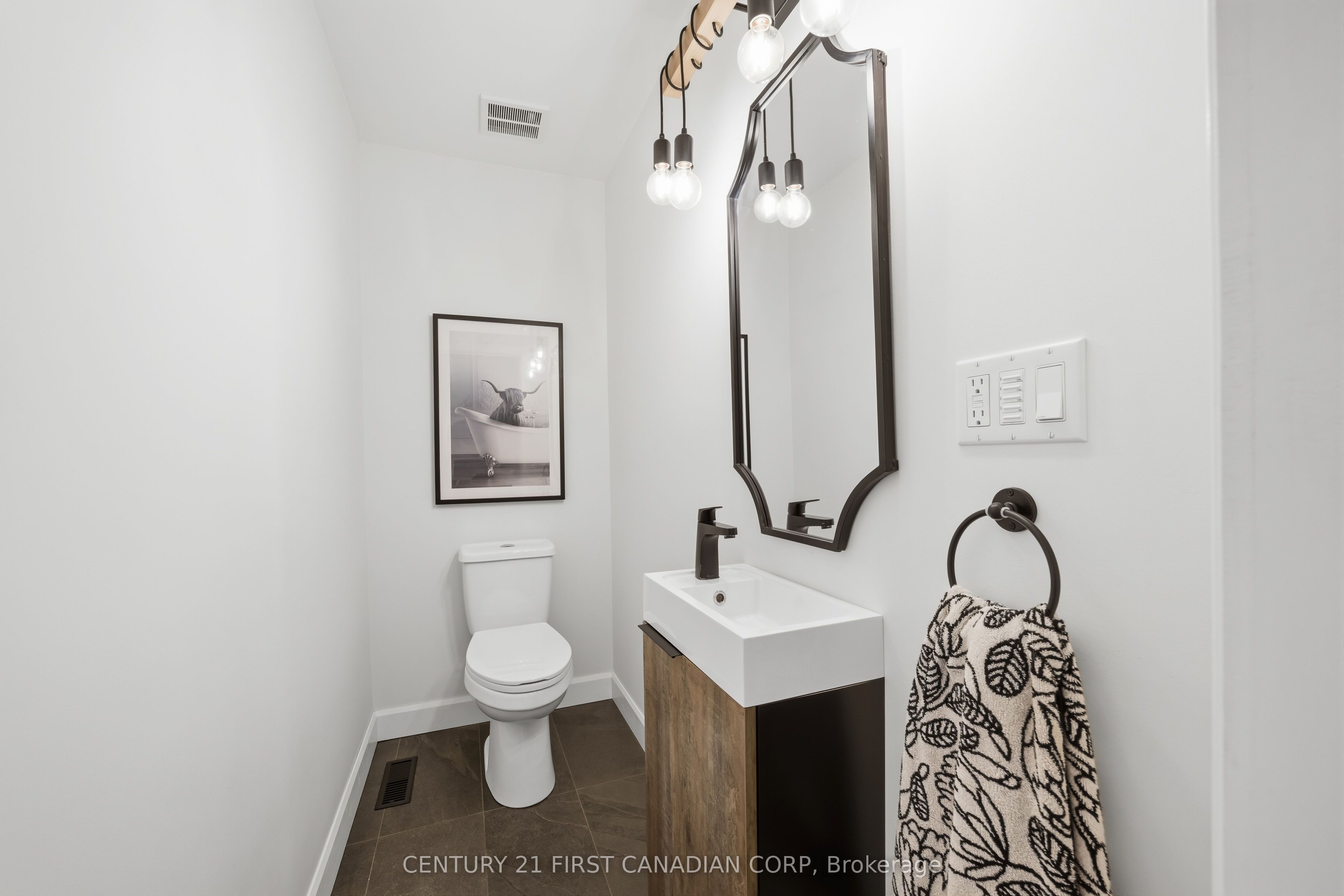 378 Byron Boulevard Property Photo 16
