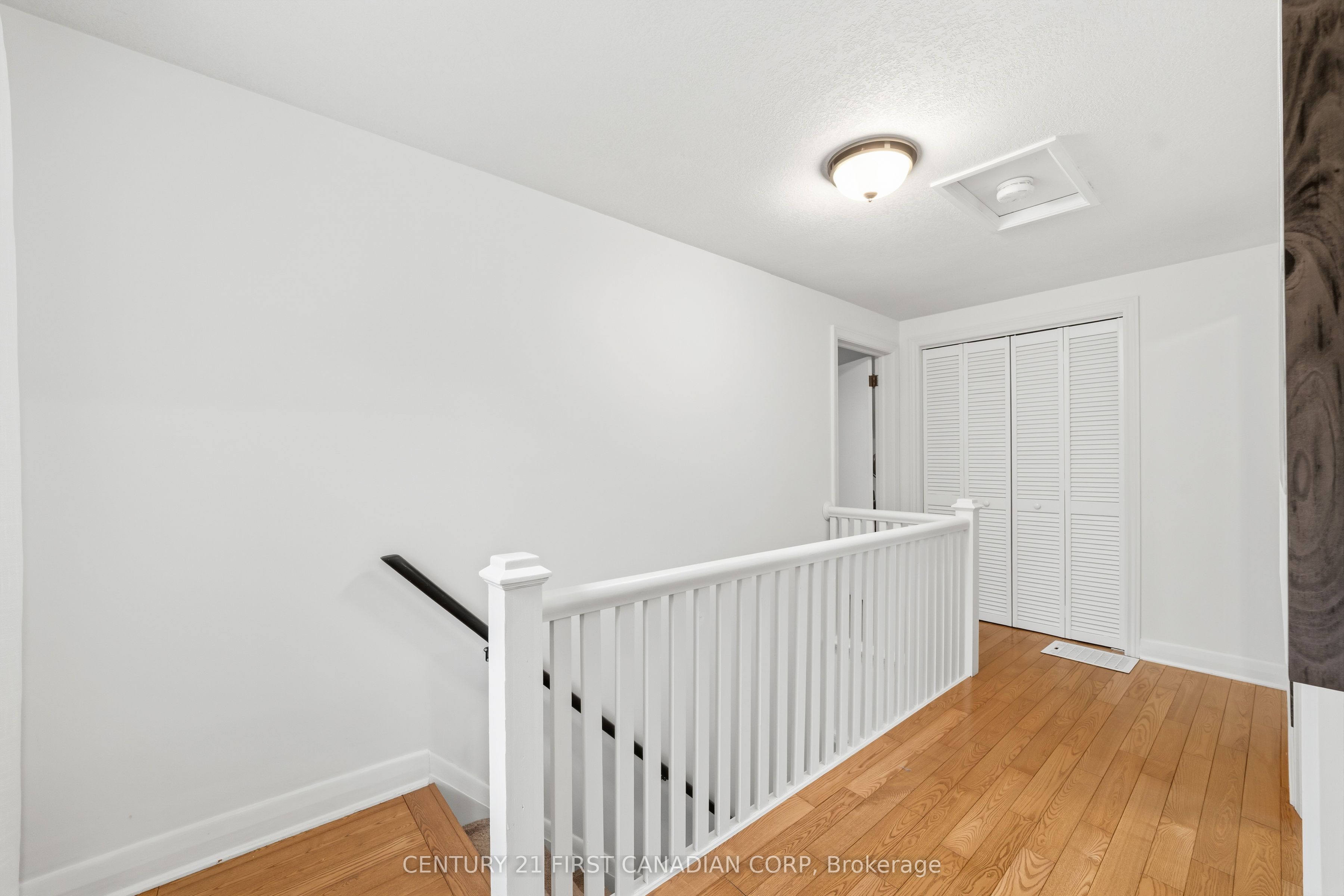 378 Byron Boulevard Property Photo 22