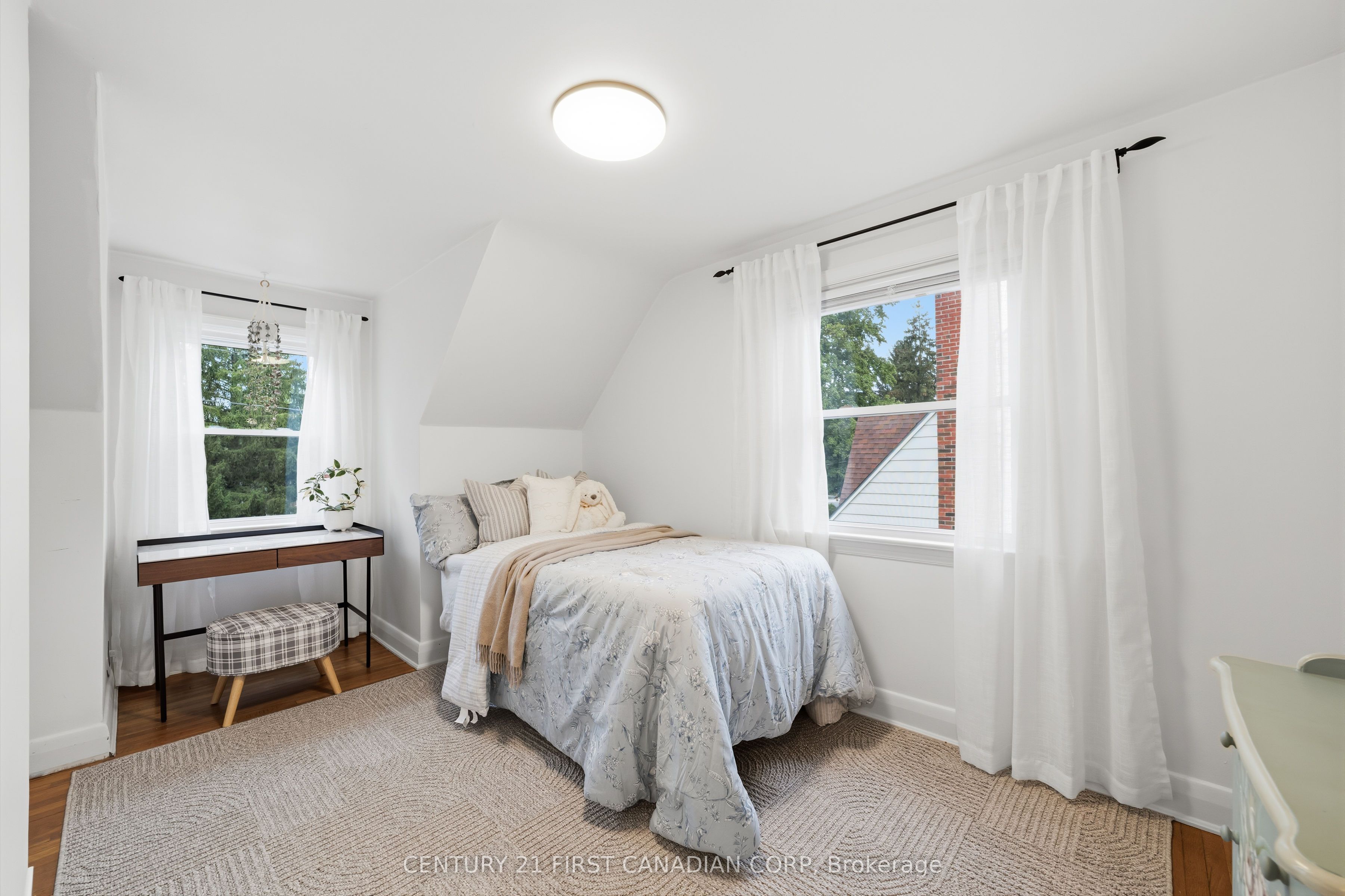 378 Byron Boulevard Property Photo 23