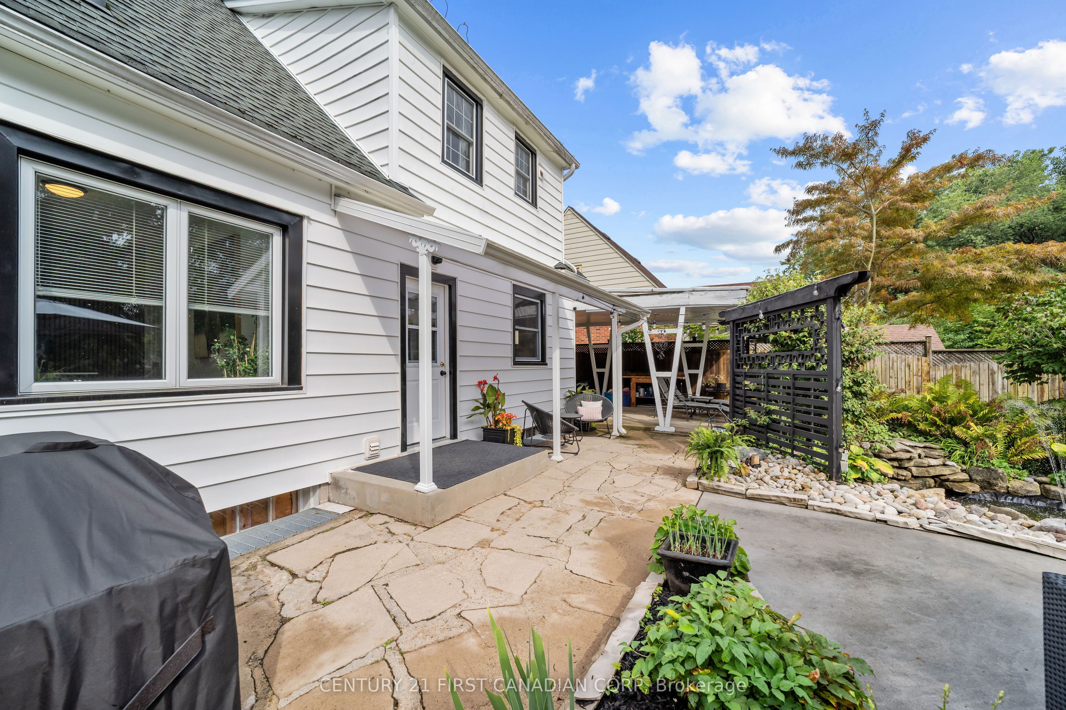 378 Byron Boulevard Property Photo 33