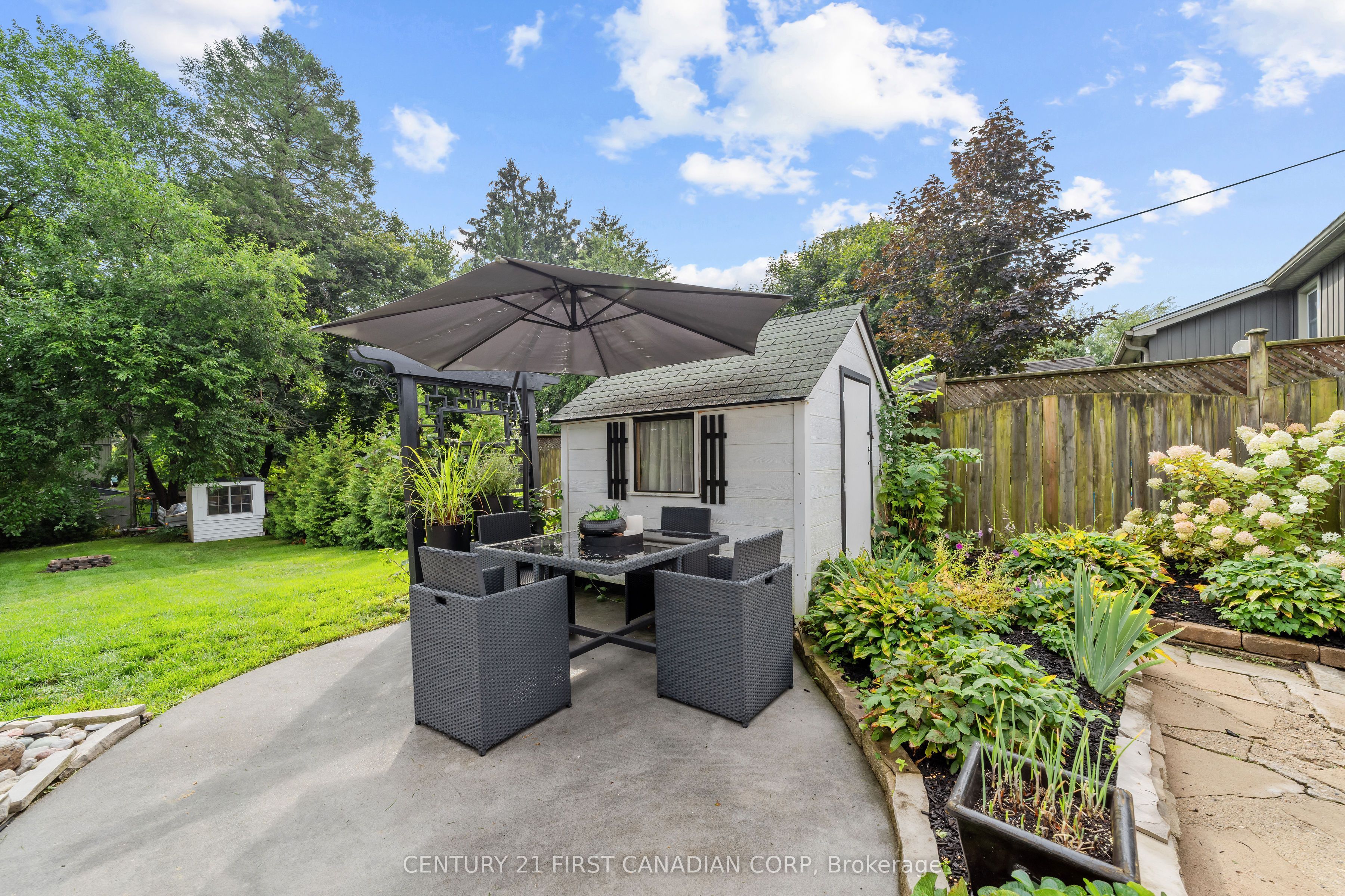 378 Byron Boulevard Property Photo 36