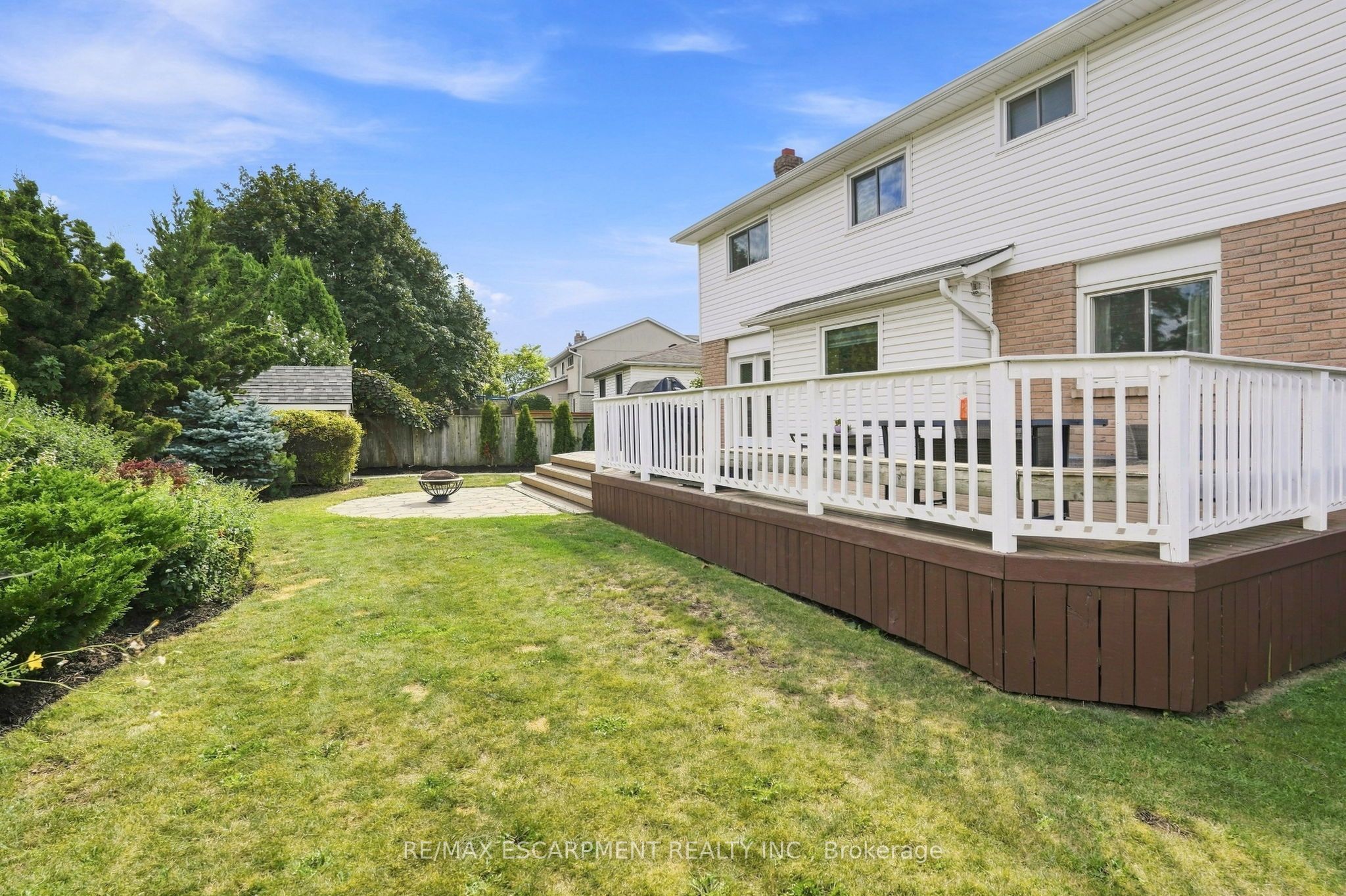 10 Acacia Street Property Photo 46