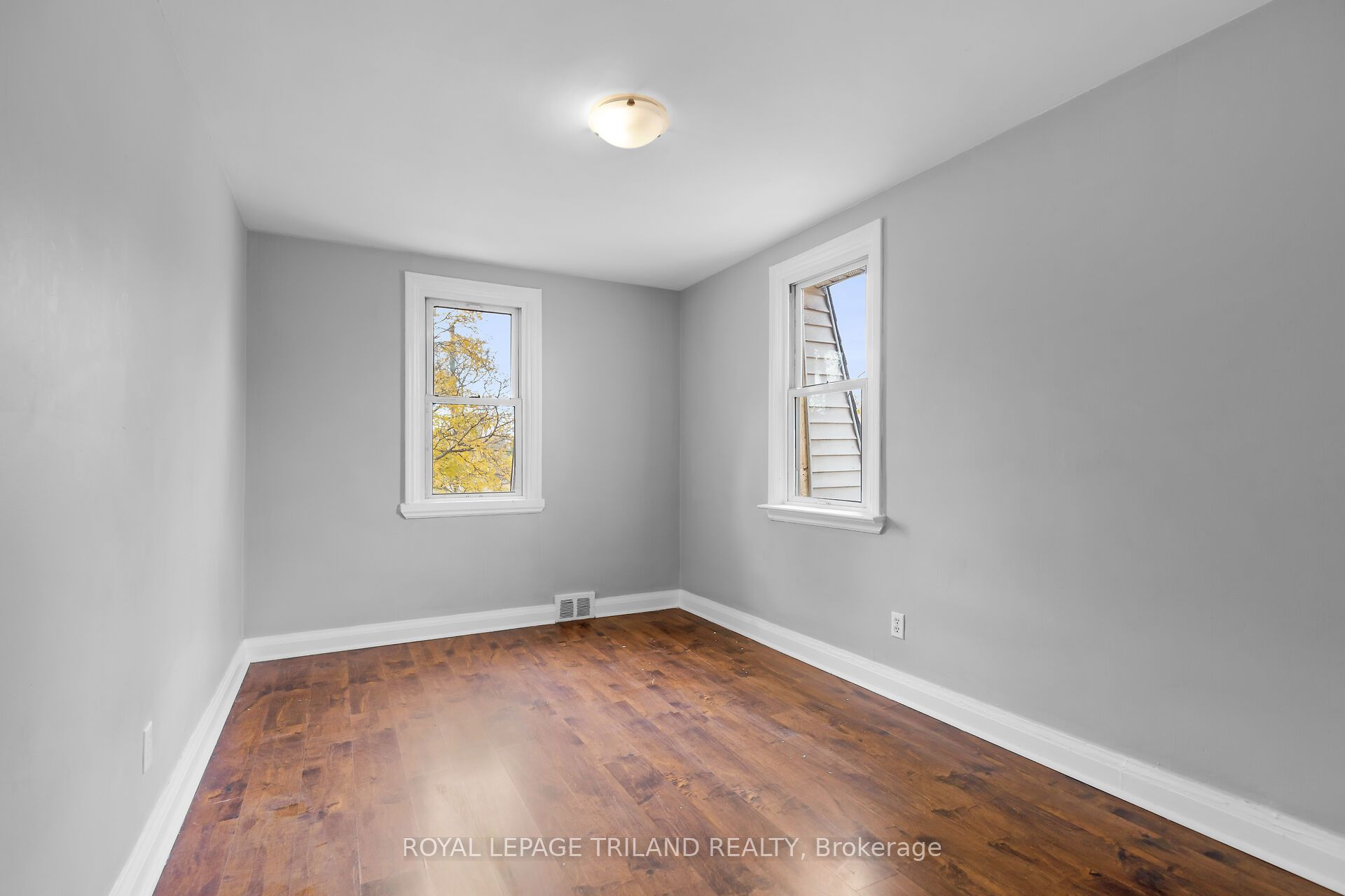 204 Colborne Street C Property Photo 13