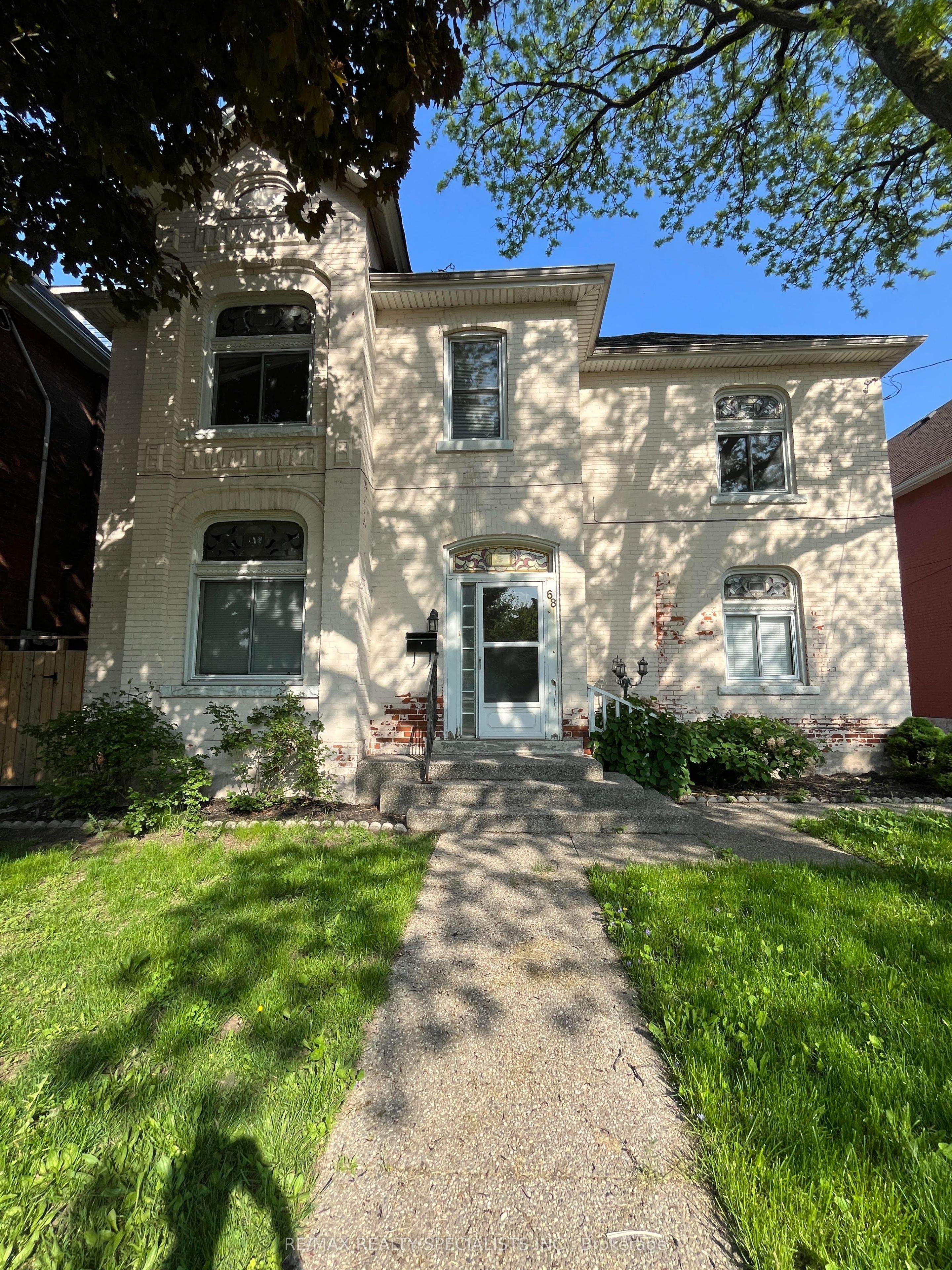 68 EAST Avenue N LOWER Property Photo 1