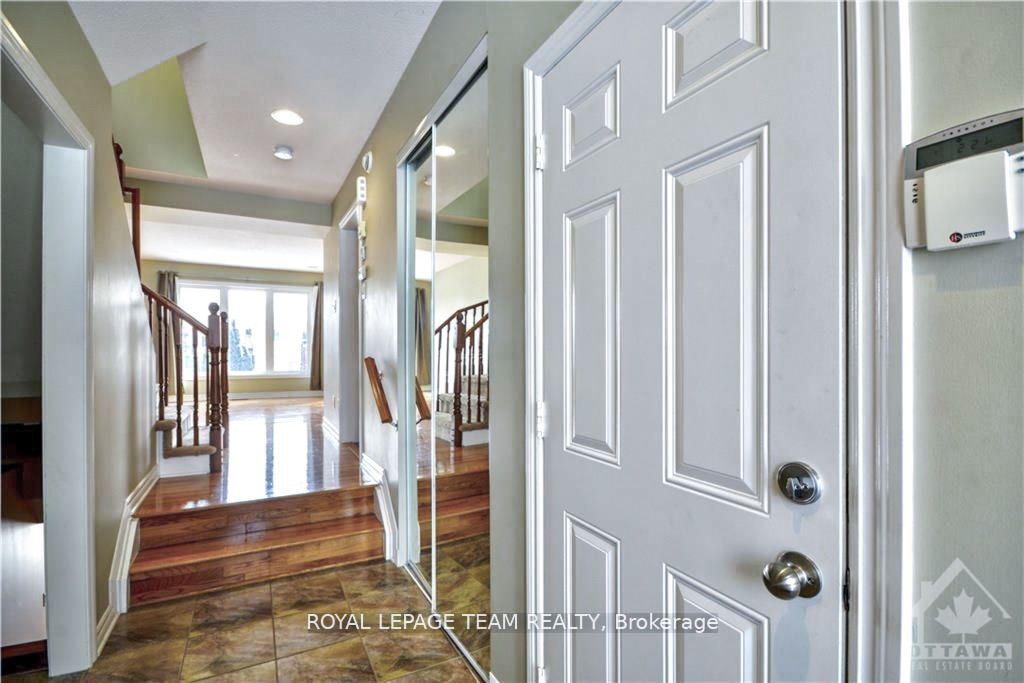234 Tandalee Crescent Property Photo 2