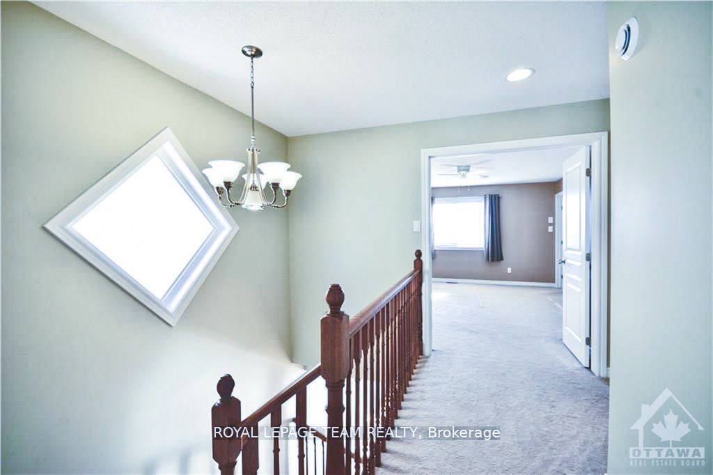 234 Tandalee Crescent Property Photo 10