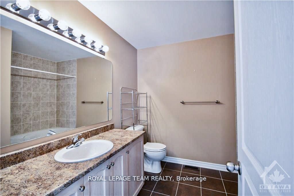 234 Tandalee Crescent Property Photo 20