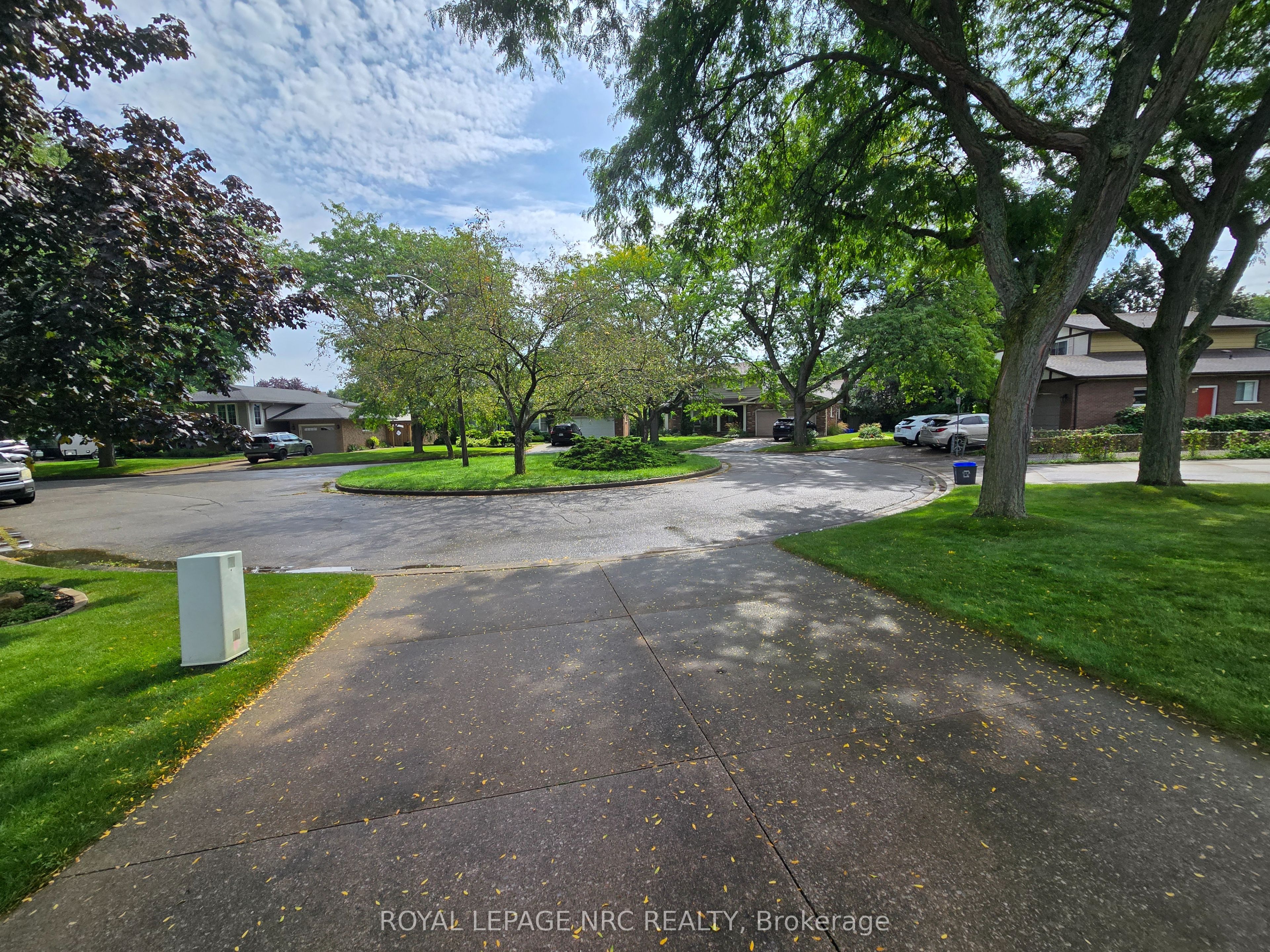 18 Deanna Crescent Property Photo 2
