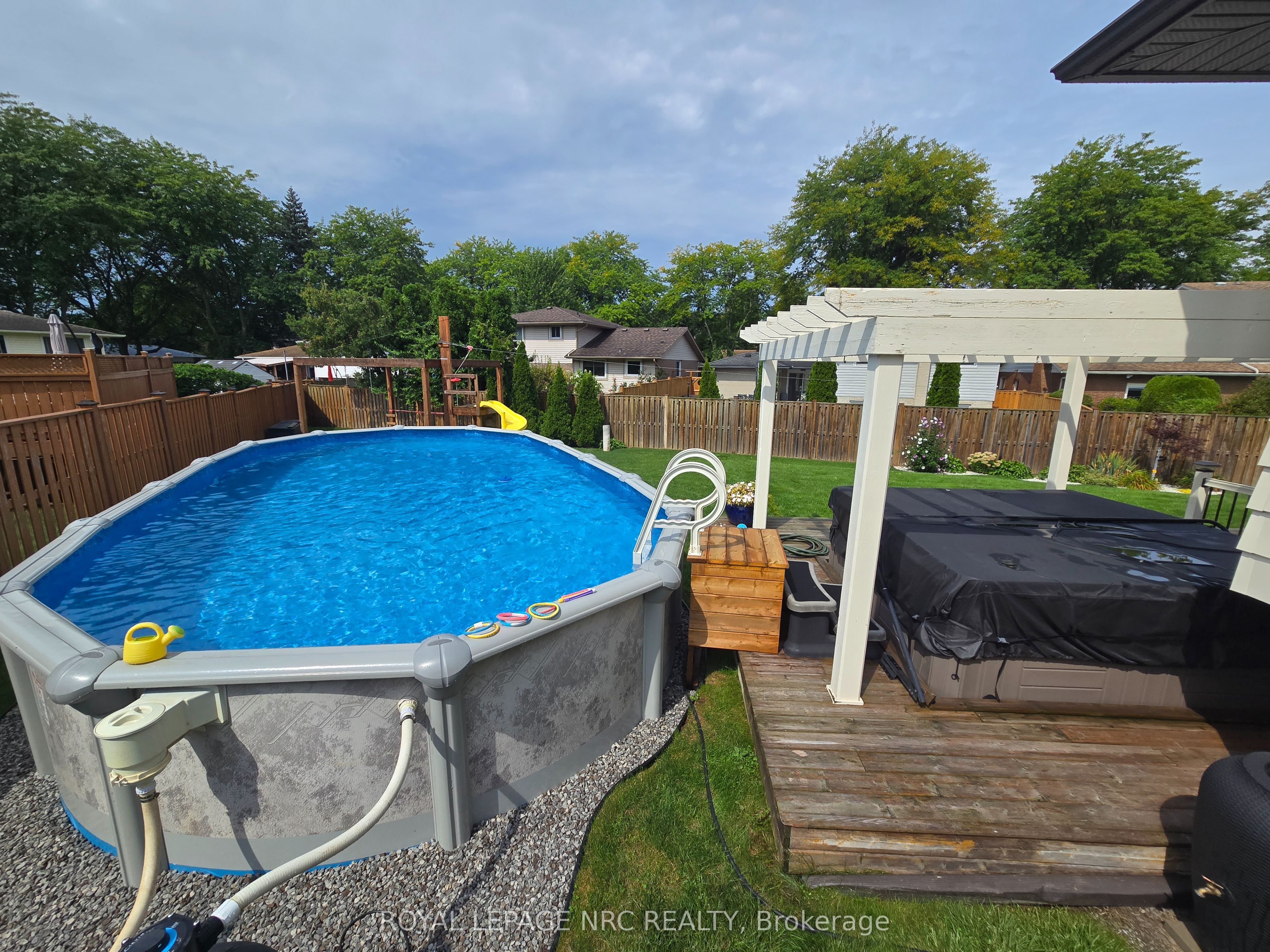 18 Deanna Crescent Property Photo 29