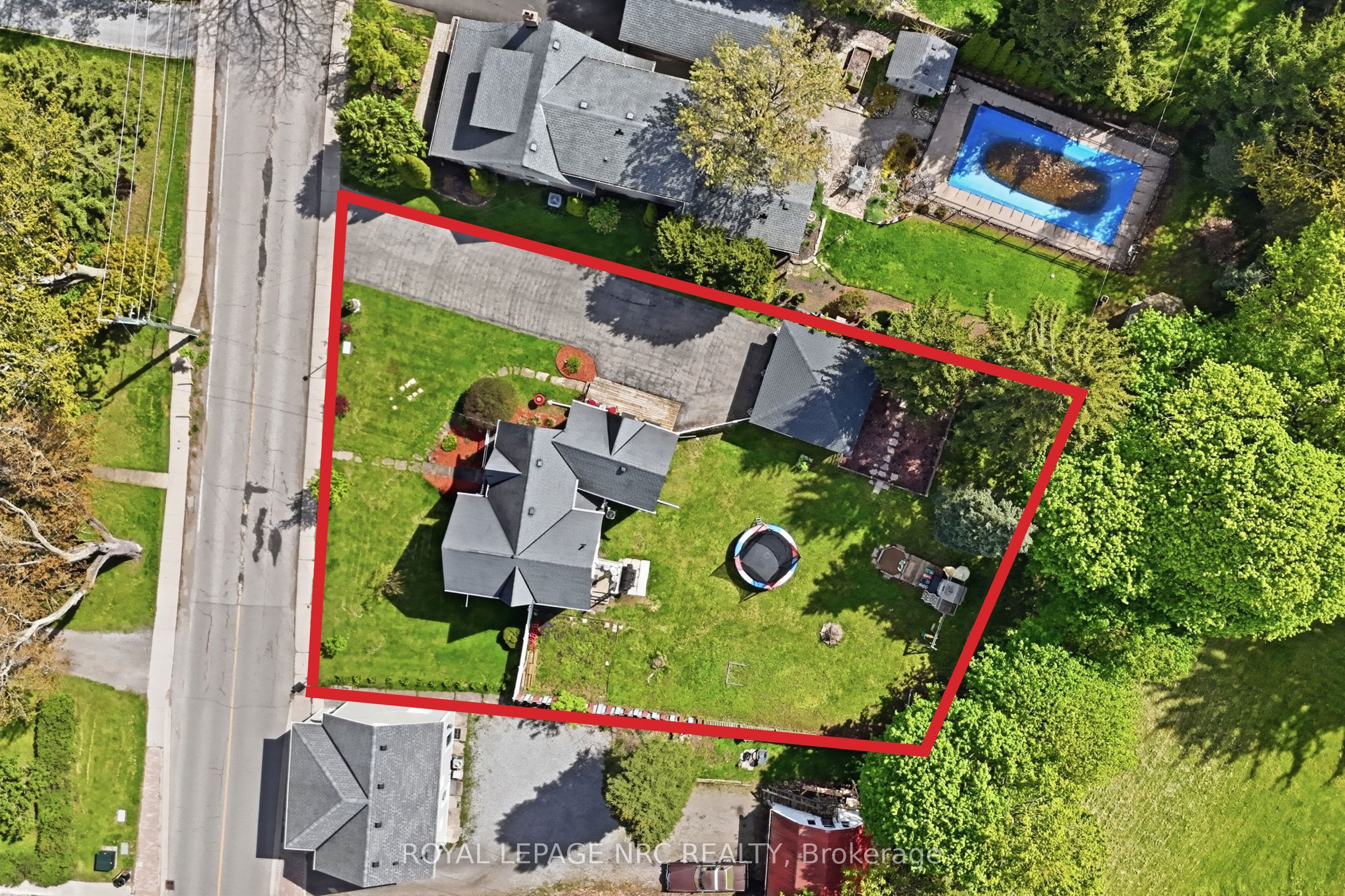 776 Canboro Road Property Photo 4