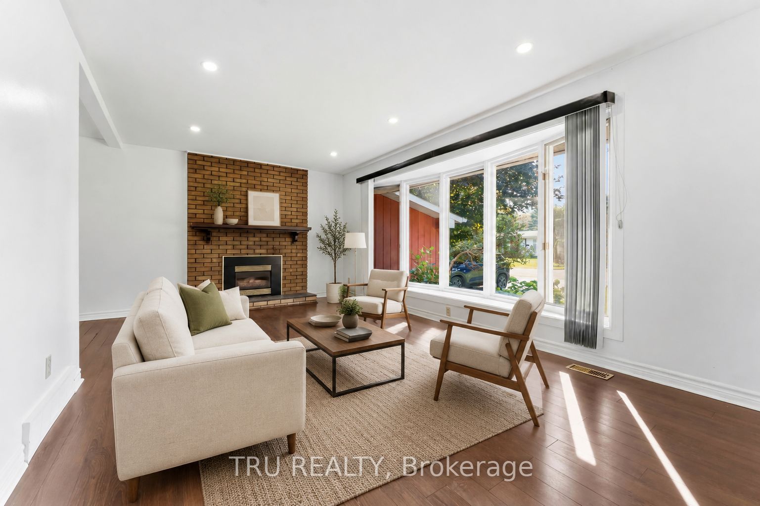 19 Ellery Crescent Property Photo 7