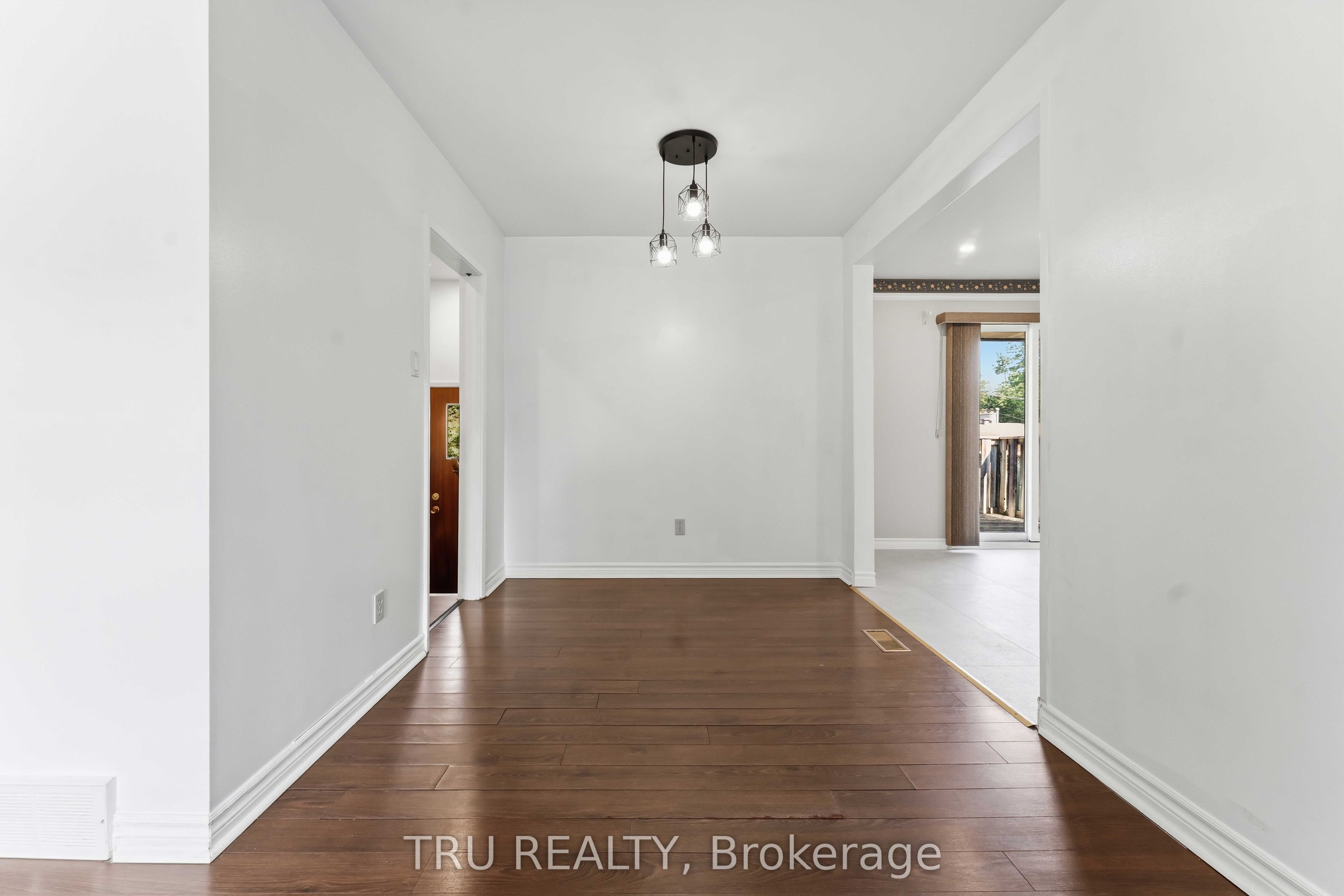 19 Ellery Crescent Property Photo 11