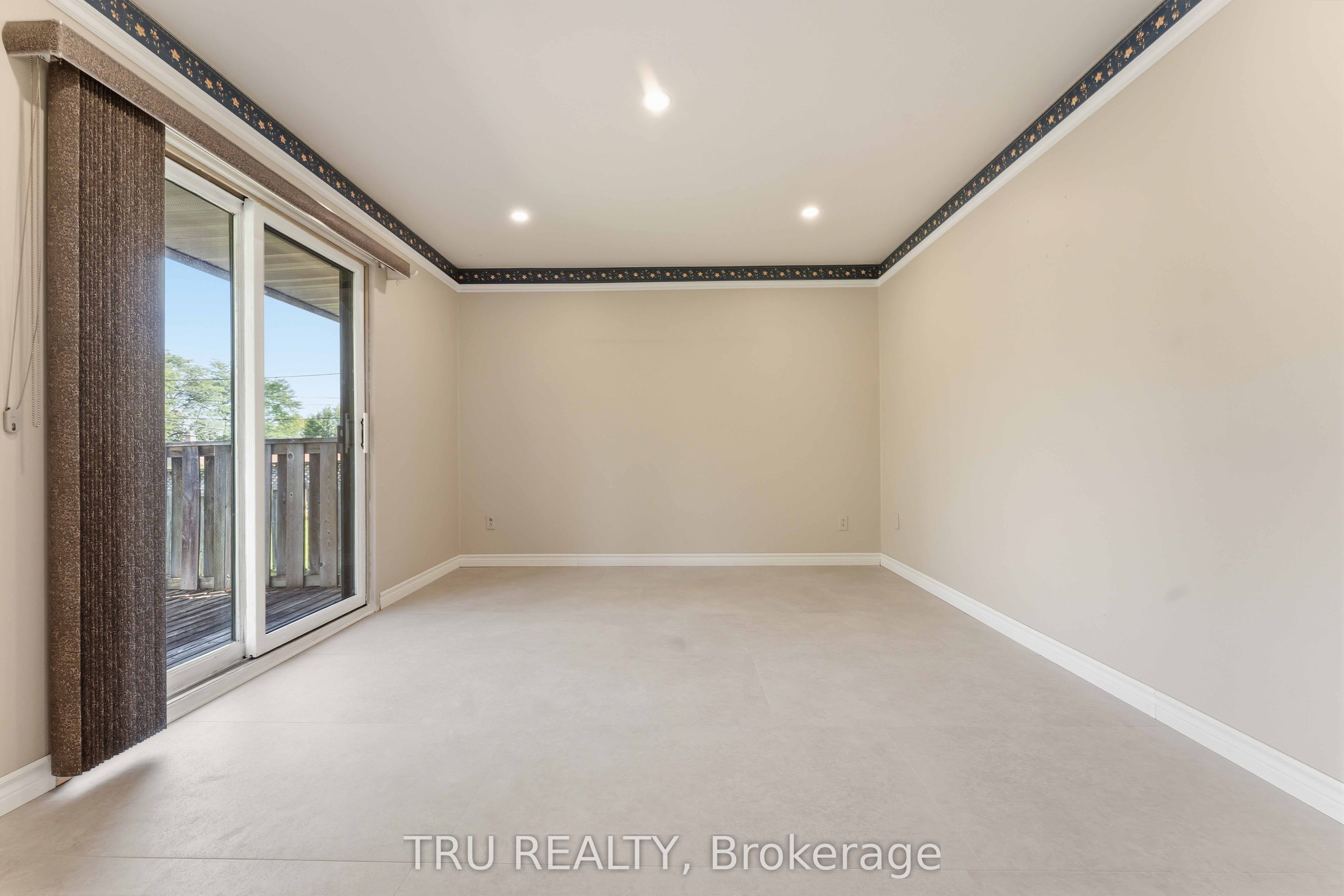 19 Ellery Crescent Property Photo 15