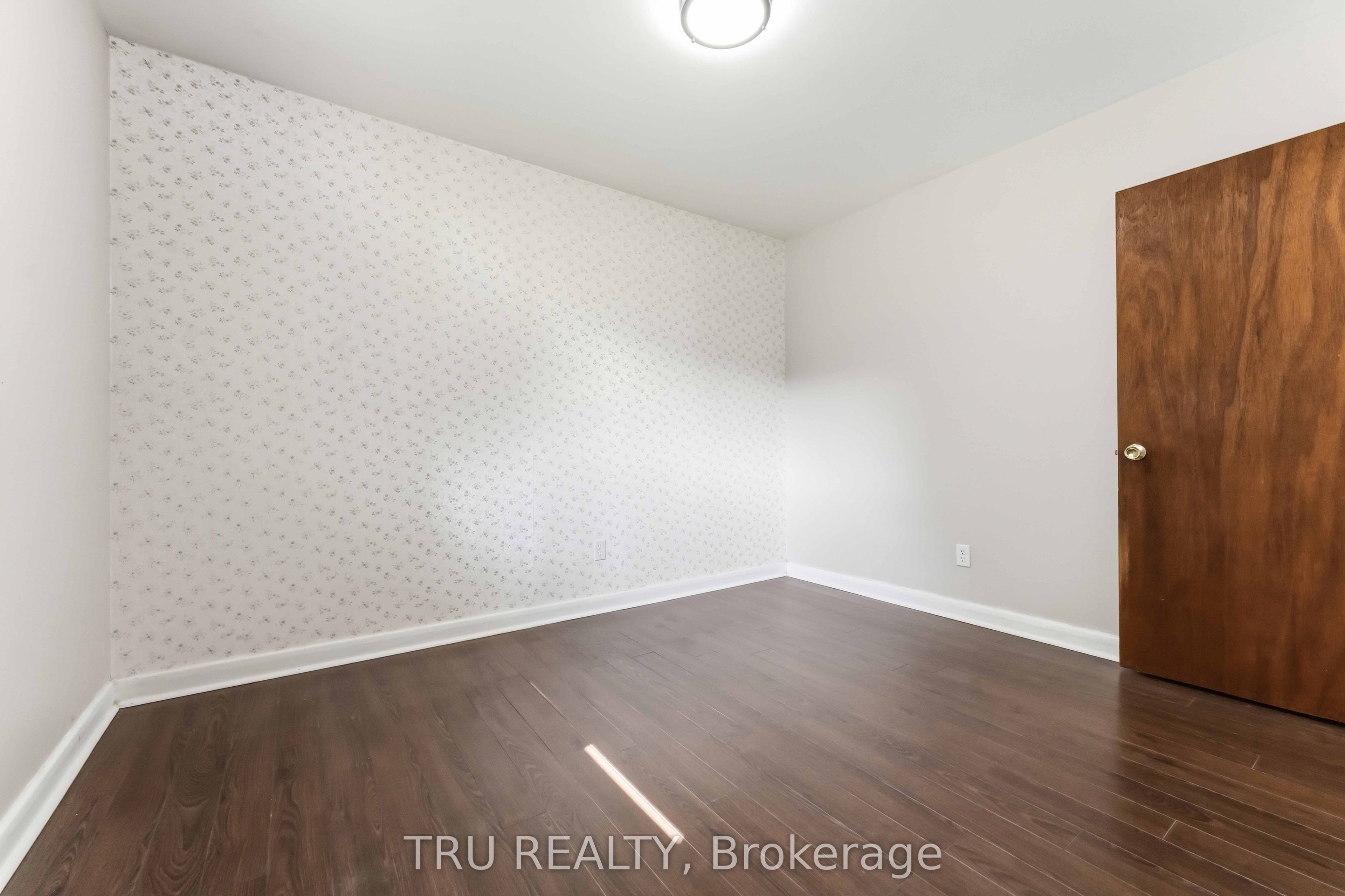 19 Ellery Crescent Property Photo 30
