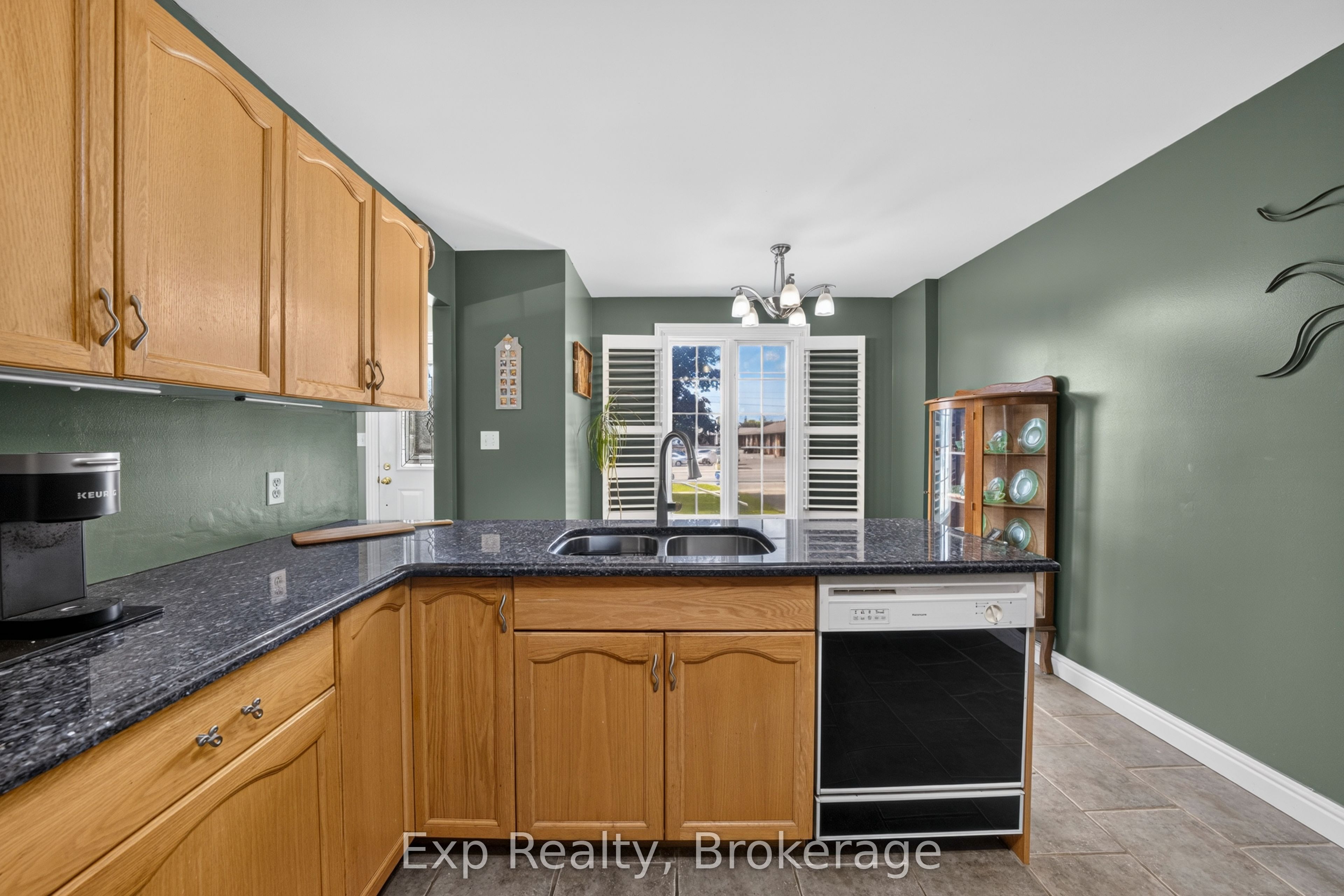 59 Avondale Road Property Photo 9