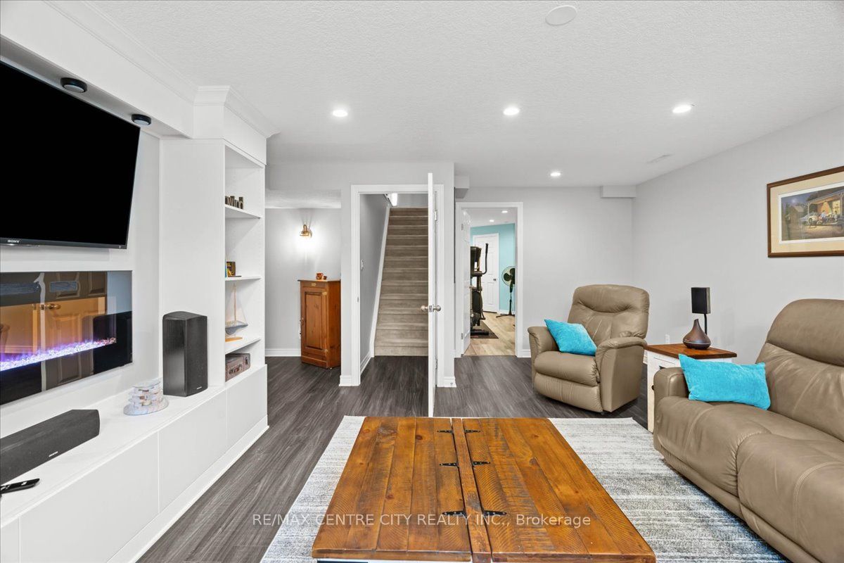 2 Cherry Blossom Lane Property Photo 23