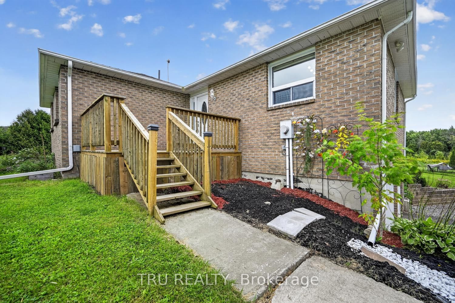 123 Hard Island Road Property Photo 5