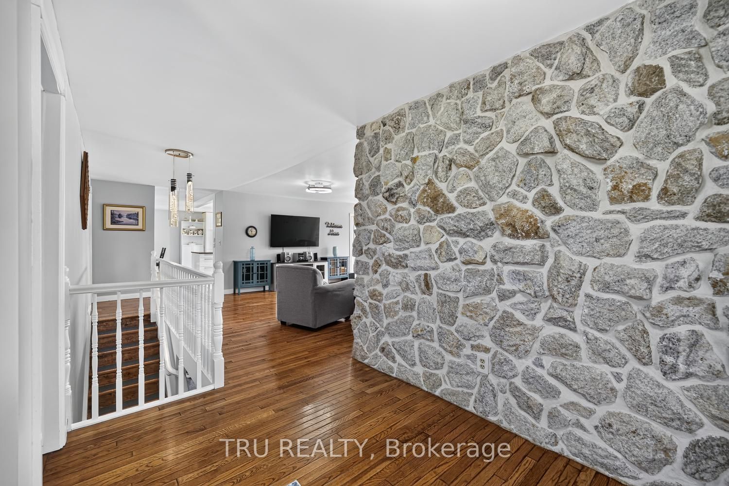 123 Hard Island Road Property Photo 7