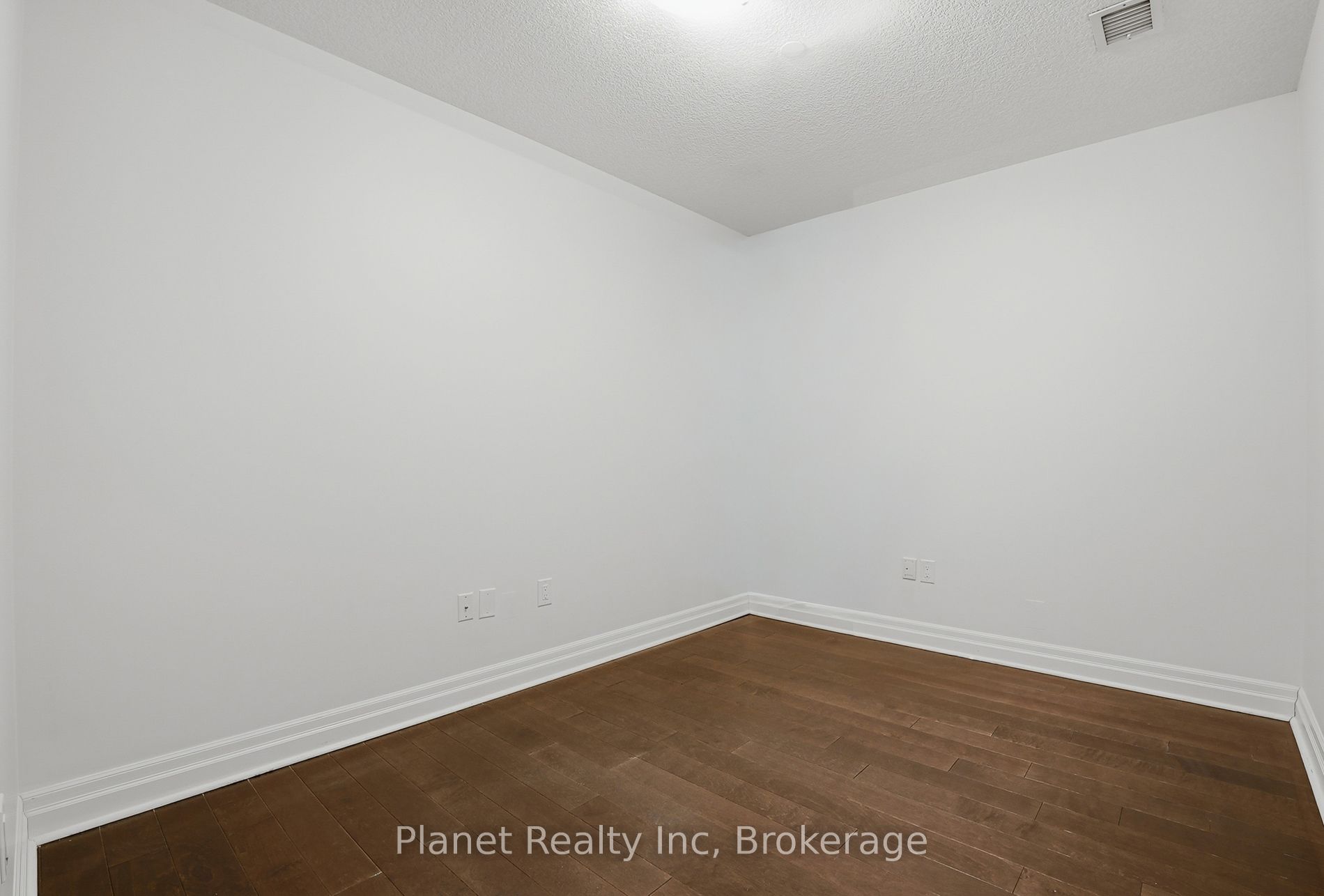 150 Wellington Street E 501 Property Photo 14