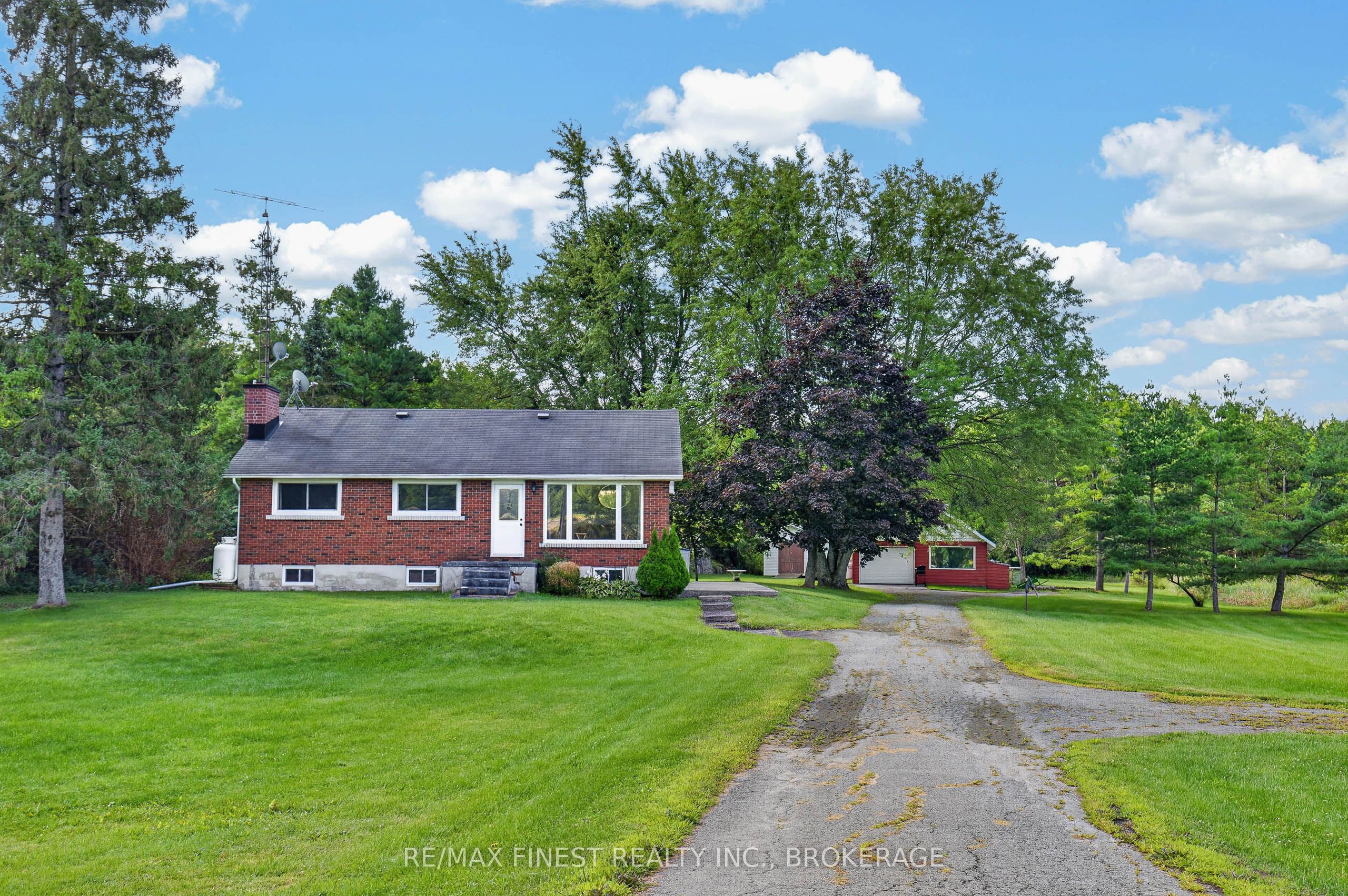 513 County Road 2 Property Photo 6