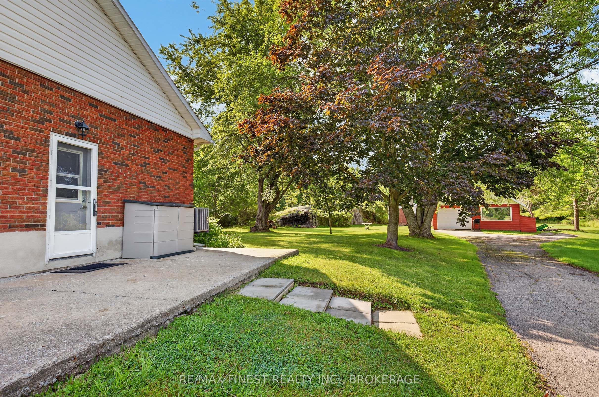 513 County Road 2 Property Photo 34
