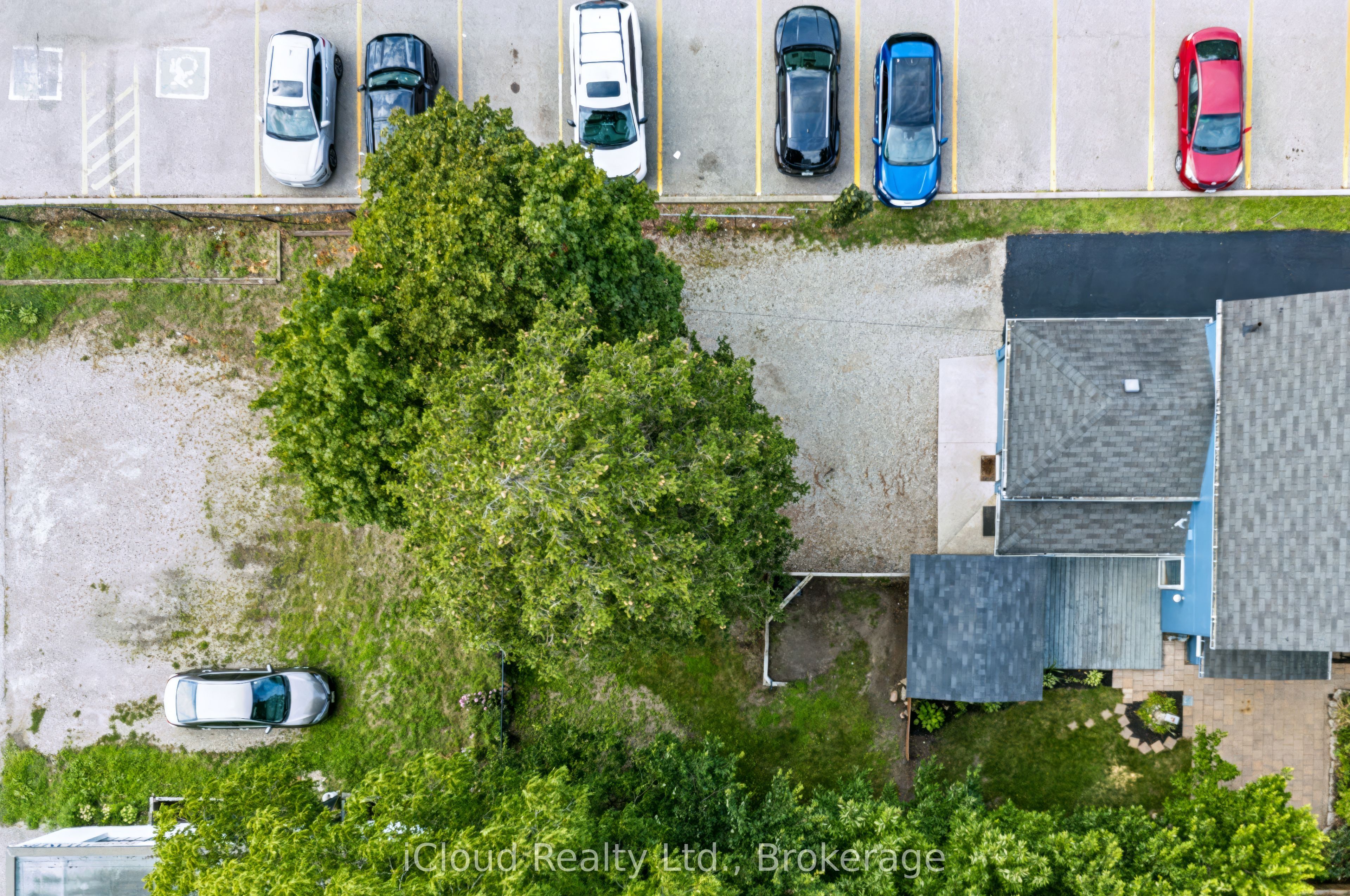 654 Duke Street Property Photo 10