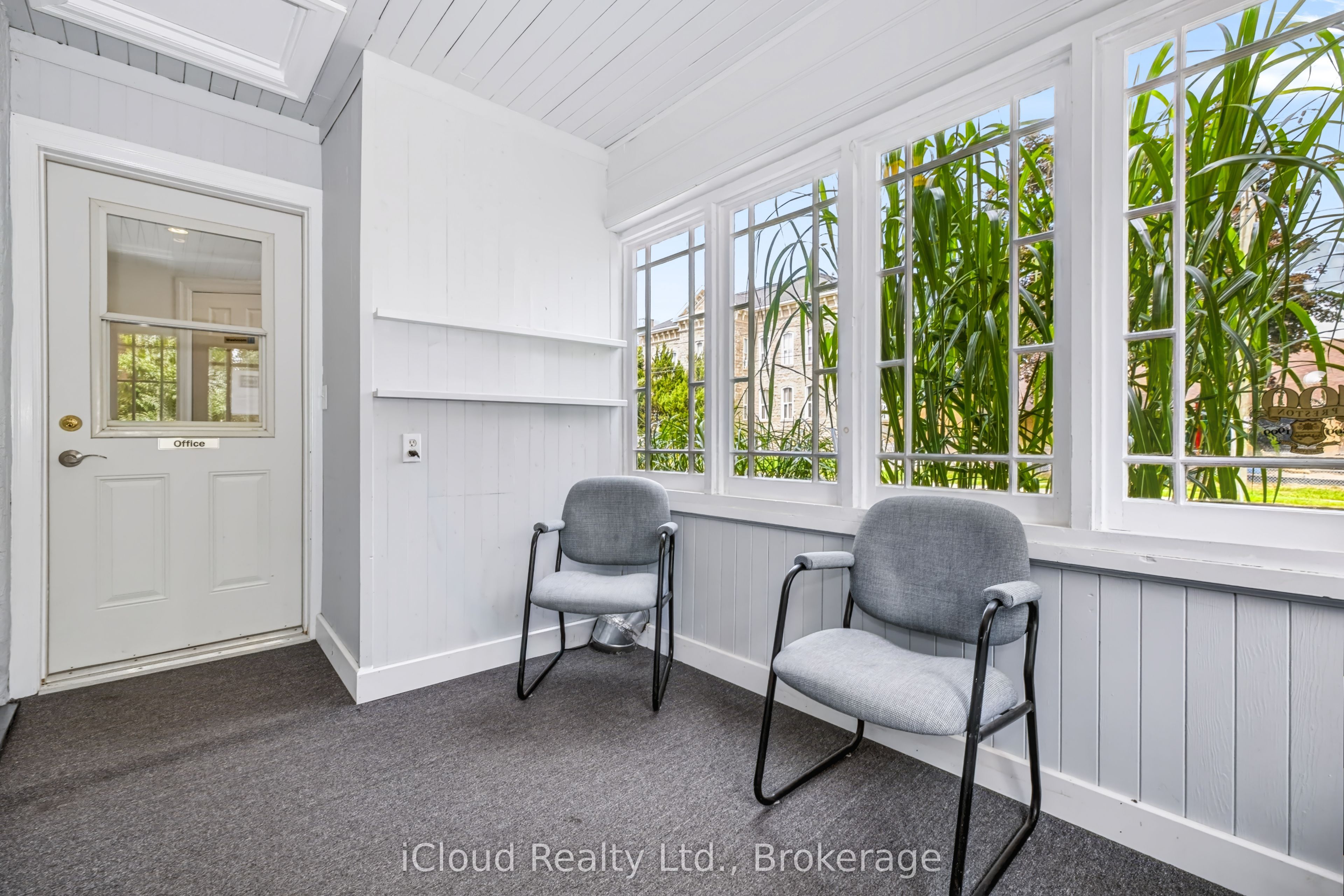654 Duke Street Property Photo 24
