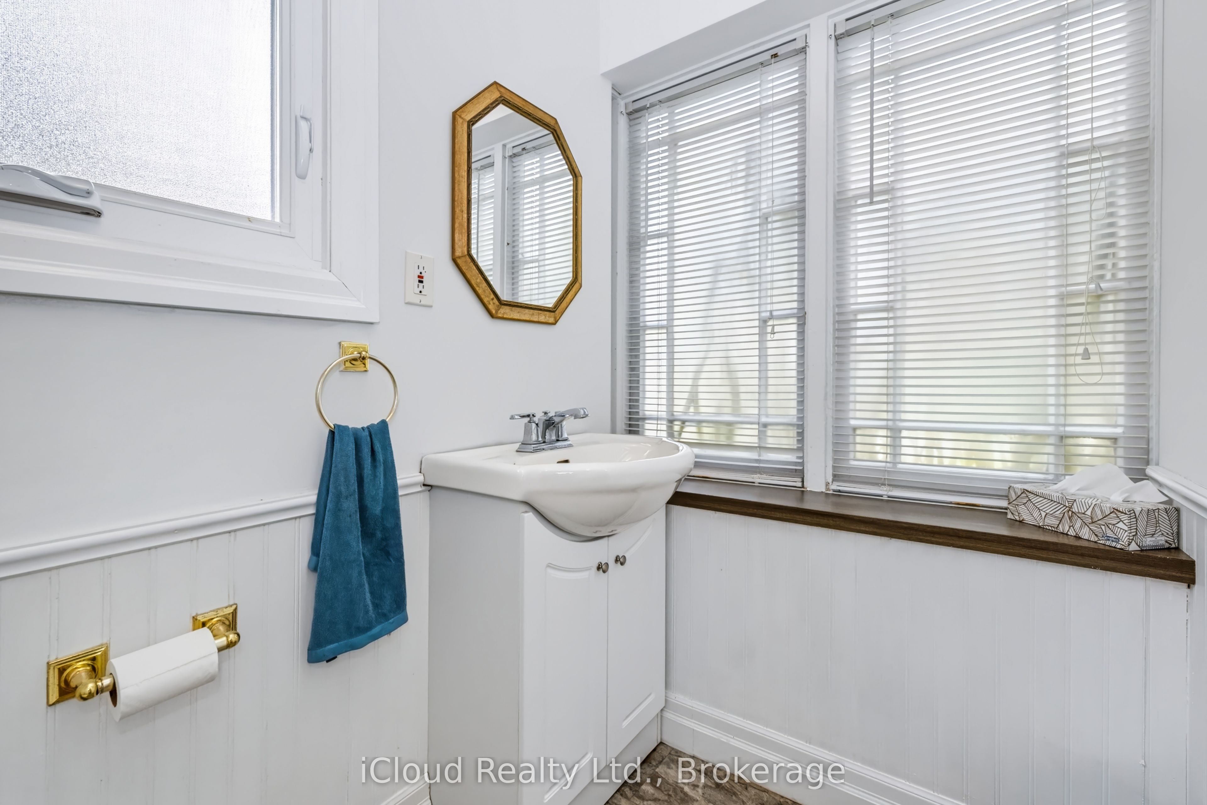 654 Duke Street Property Photo 26