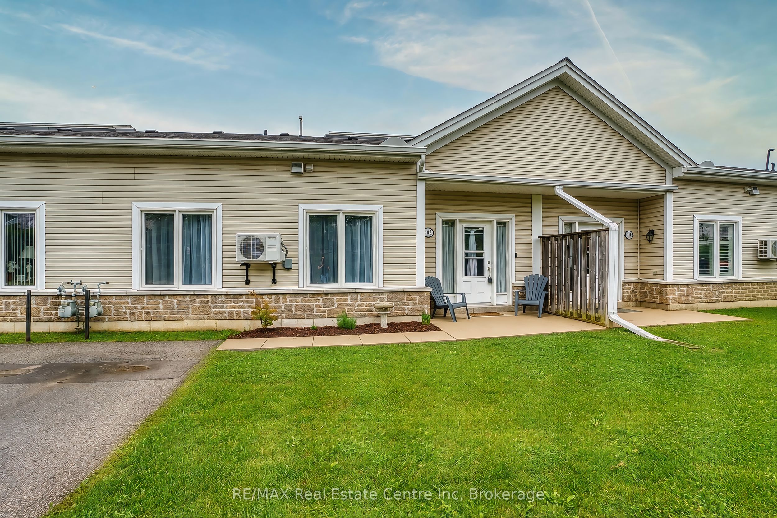 760 Woodhill Drive 102 Property Photo 1