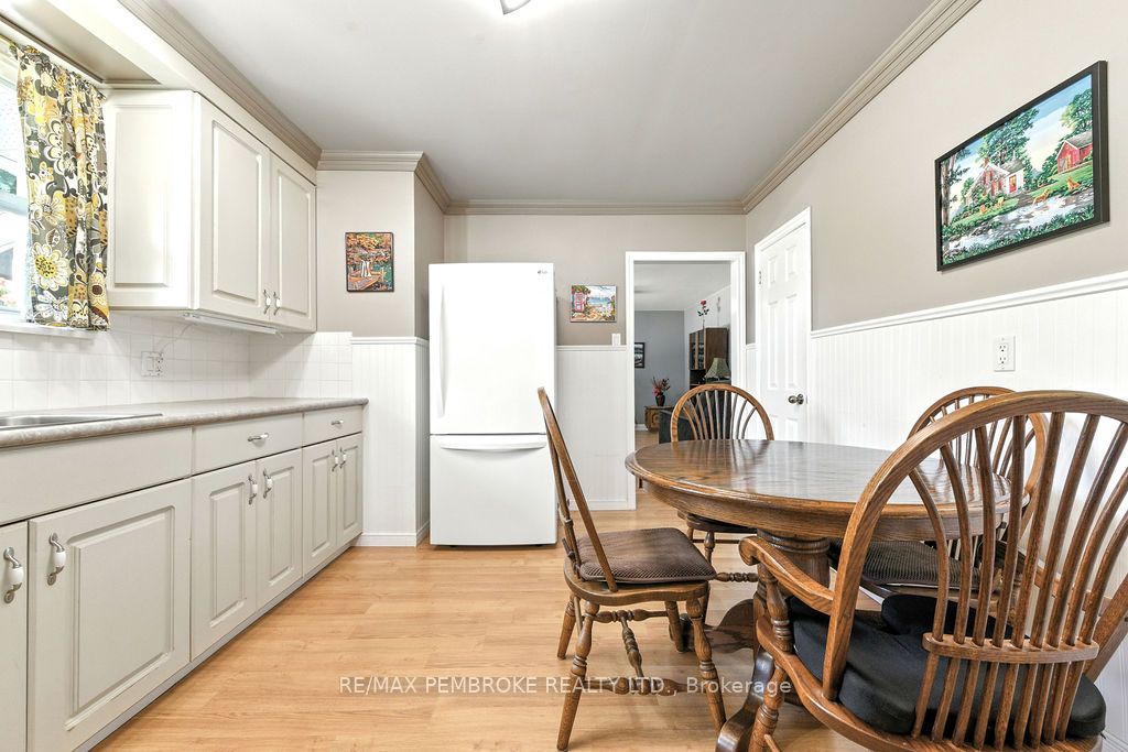 335 Willard Street Property Photo 11