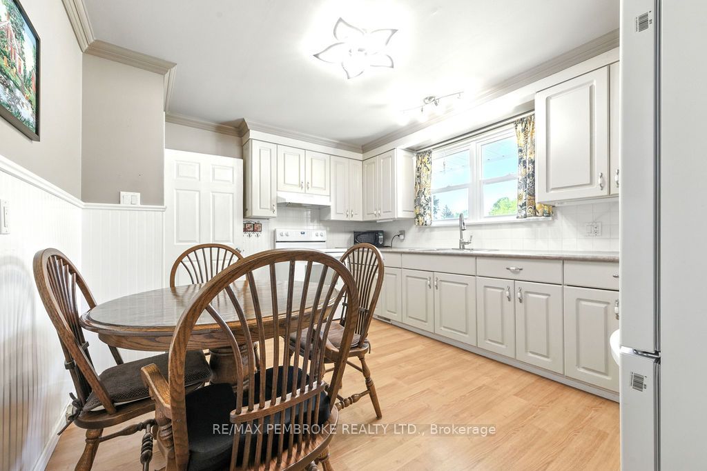 335 Willard Street Property Photo 12