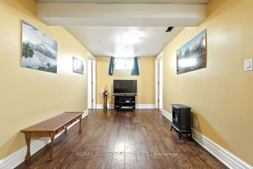 335 Willard Street Property Photo 25