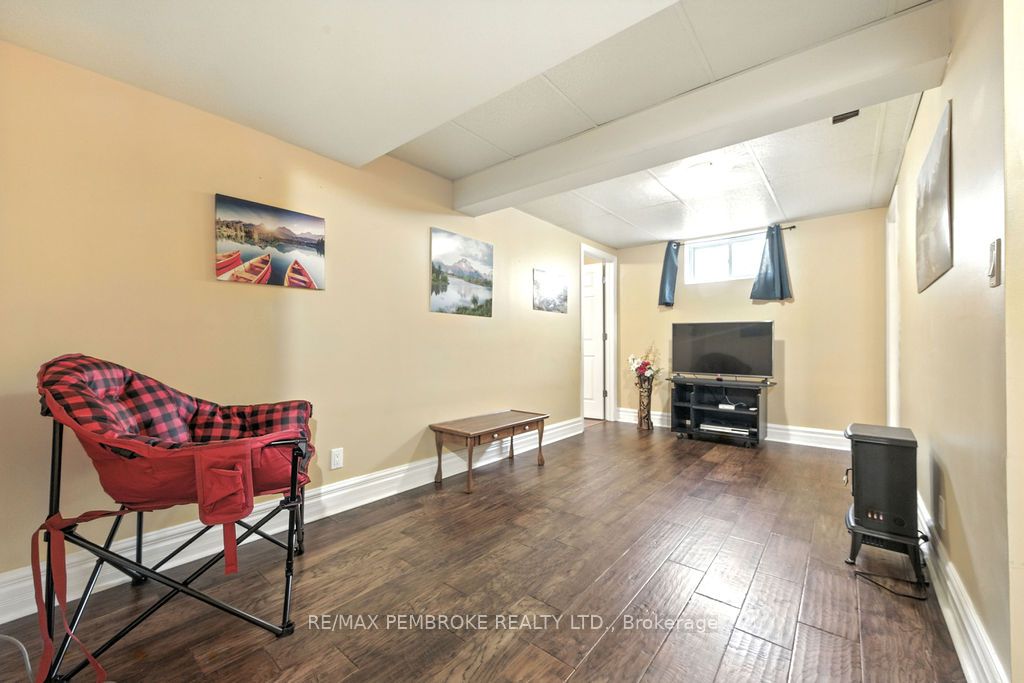 335 Willard Street Property Photo 26