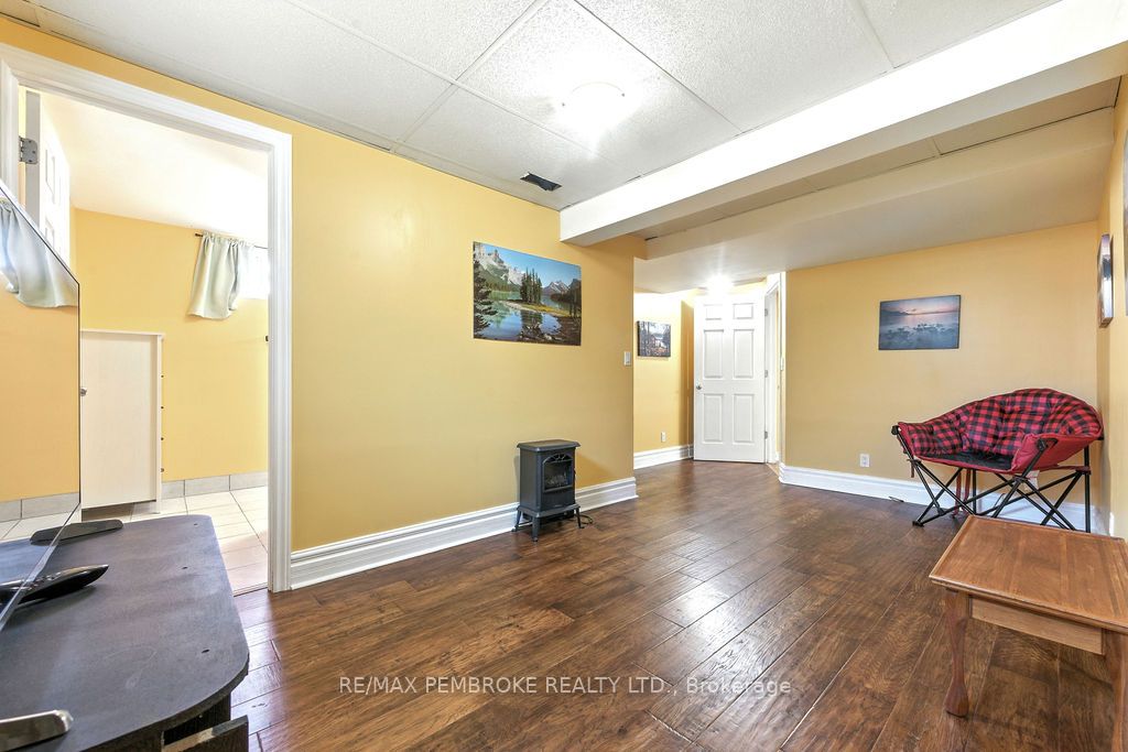 335 Willard Street Property Photo 27