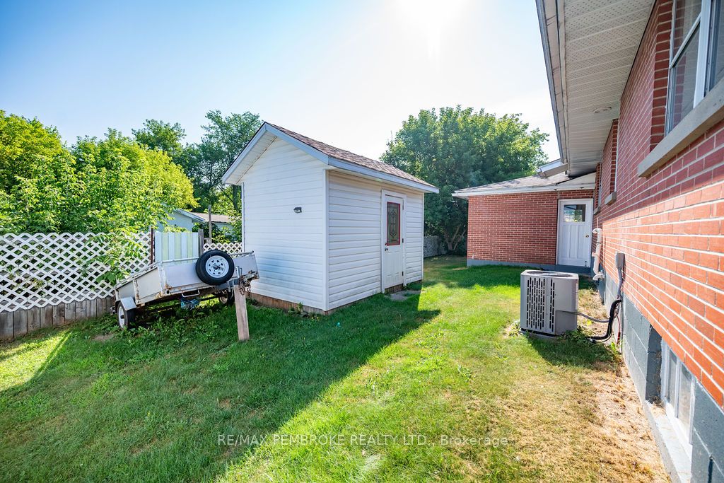 335 Willard Street Property Photo 40