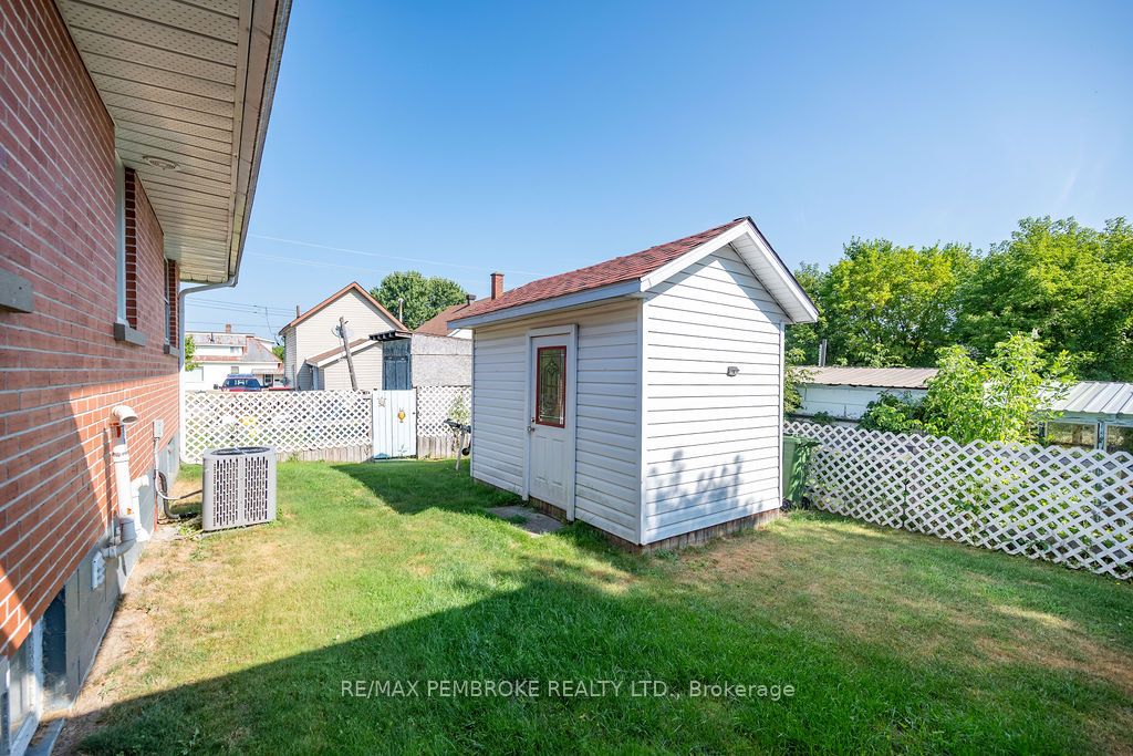 335 Willard Street Property Photo 41