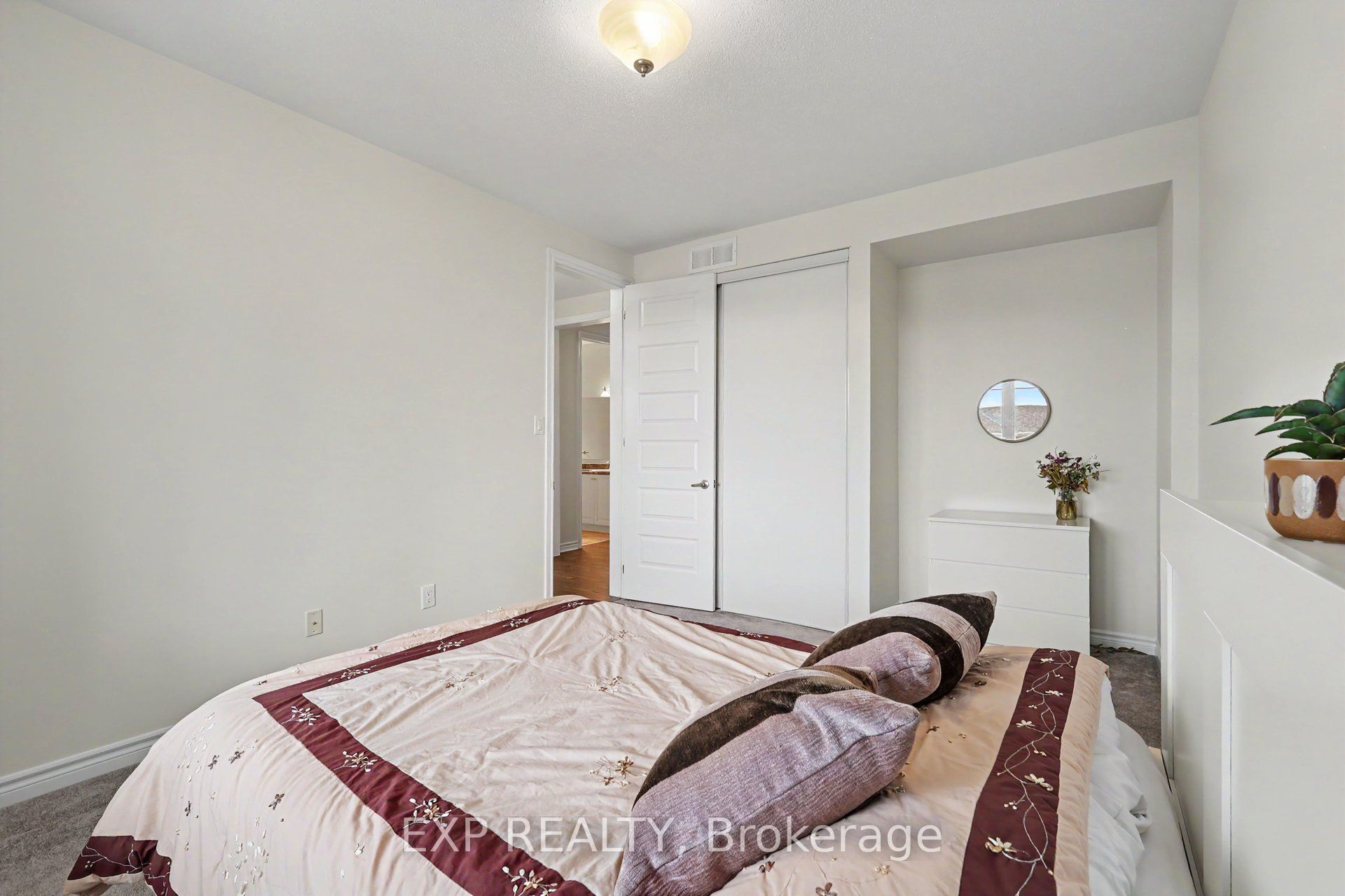 39 Pondhawk Way Property Photo 33