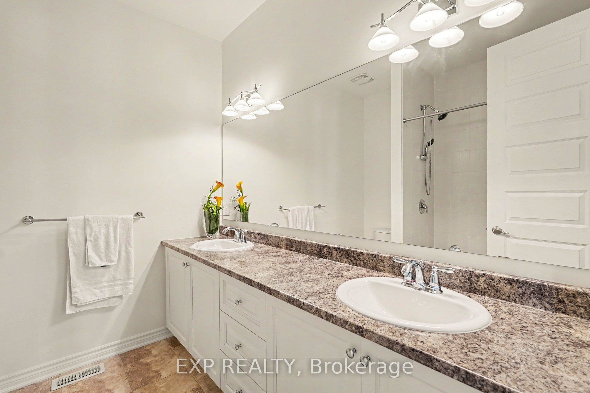 39 Pondhawk Way Property Photo 36