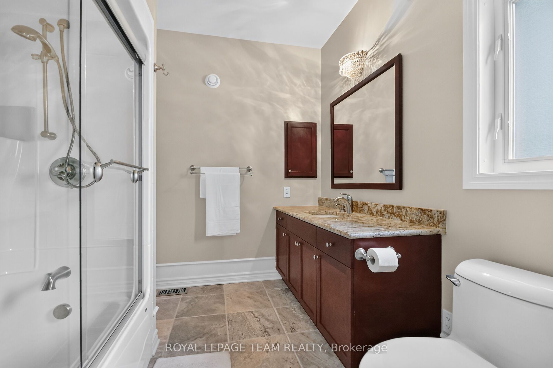 201 Trailgate Street Property Photo 27