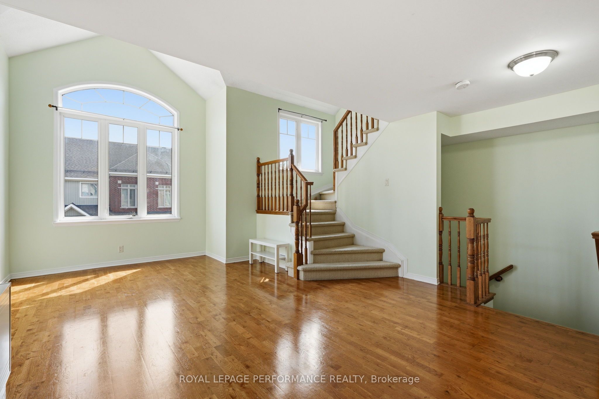 568 Reardon Private 8 Property Photo 6