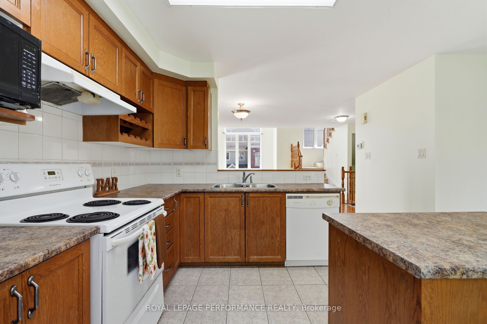 568 Reardon Private 8 Property Photo 15