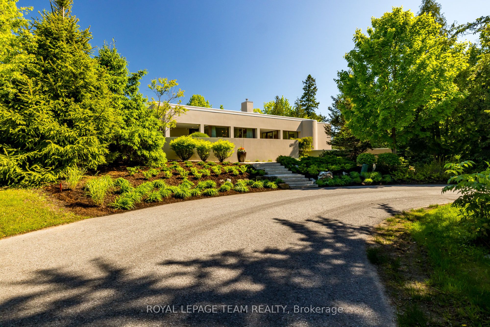 14 Kanata Rockeries Private Property Photo 2