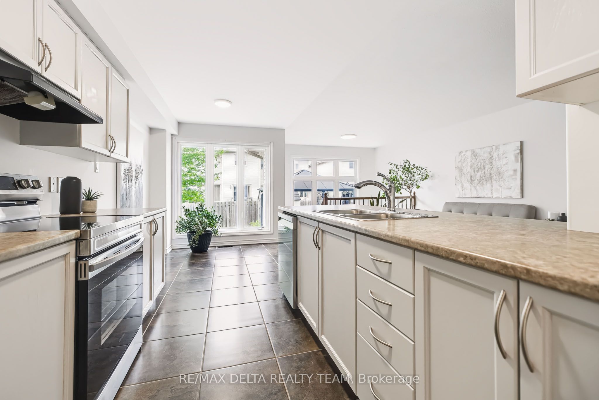 616 Spikemoss Place Property Photo 14