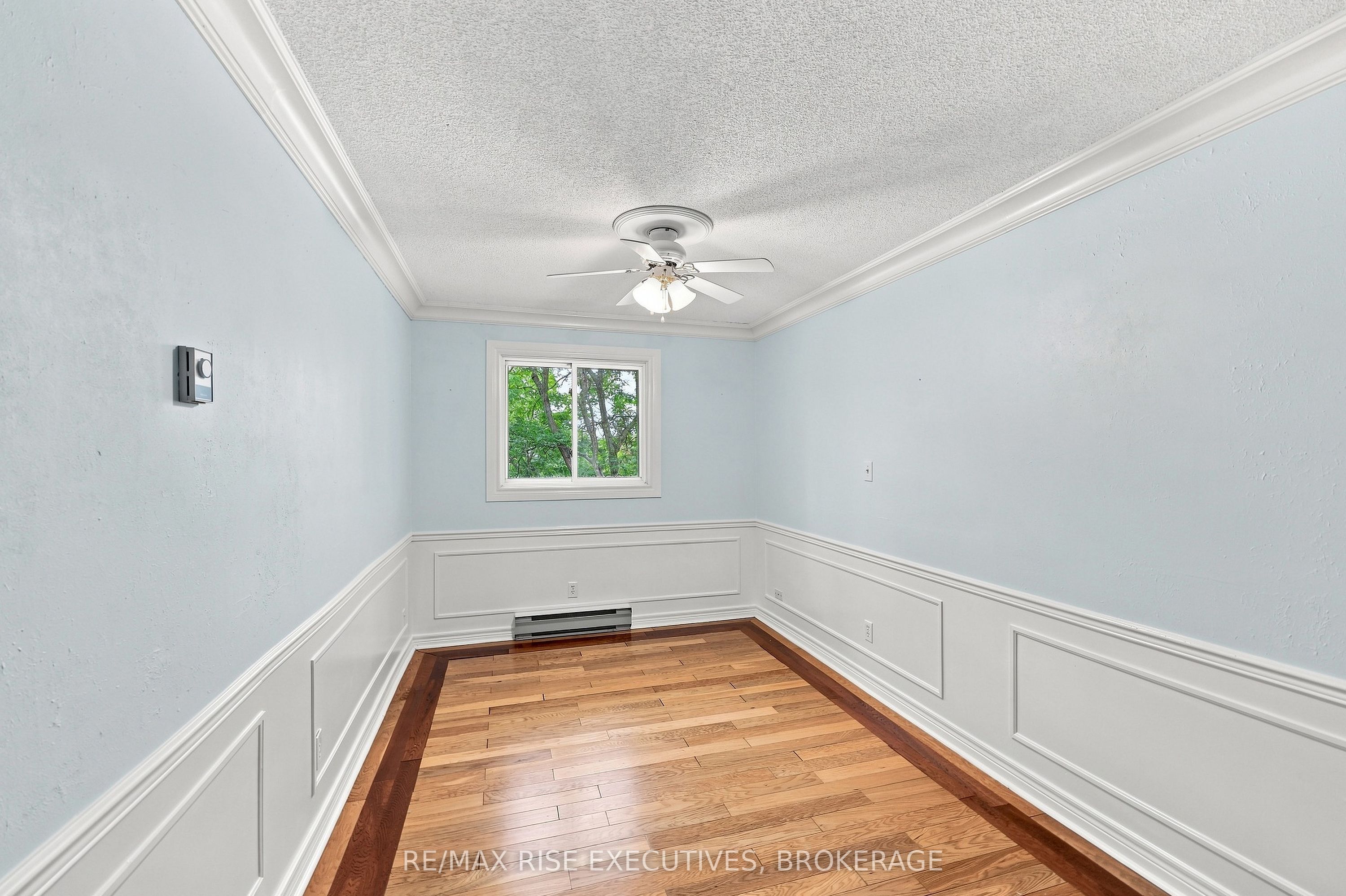 561 Armstrong Road 305 Property Photo 25