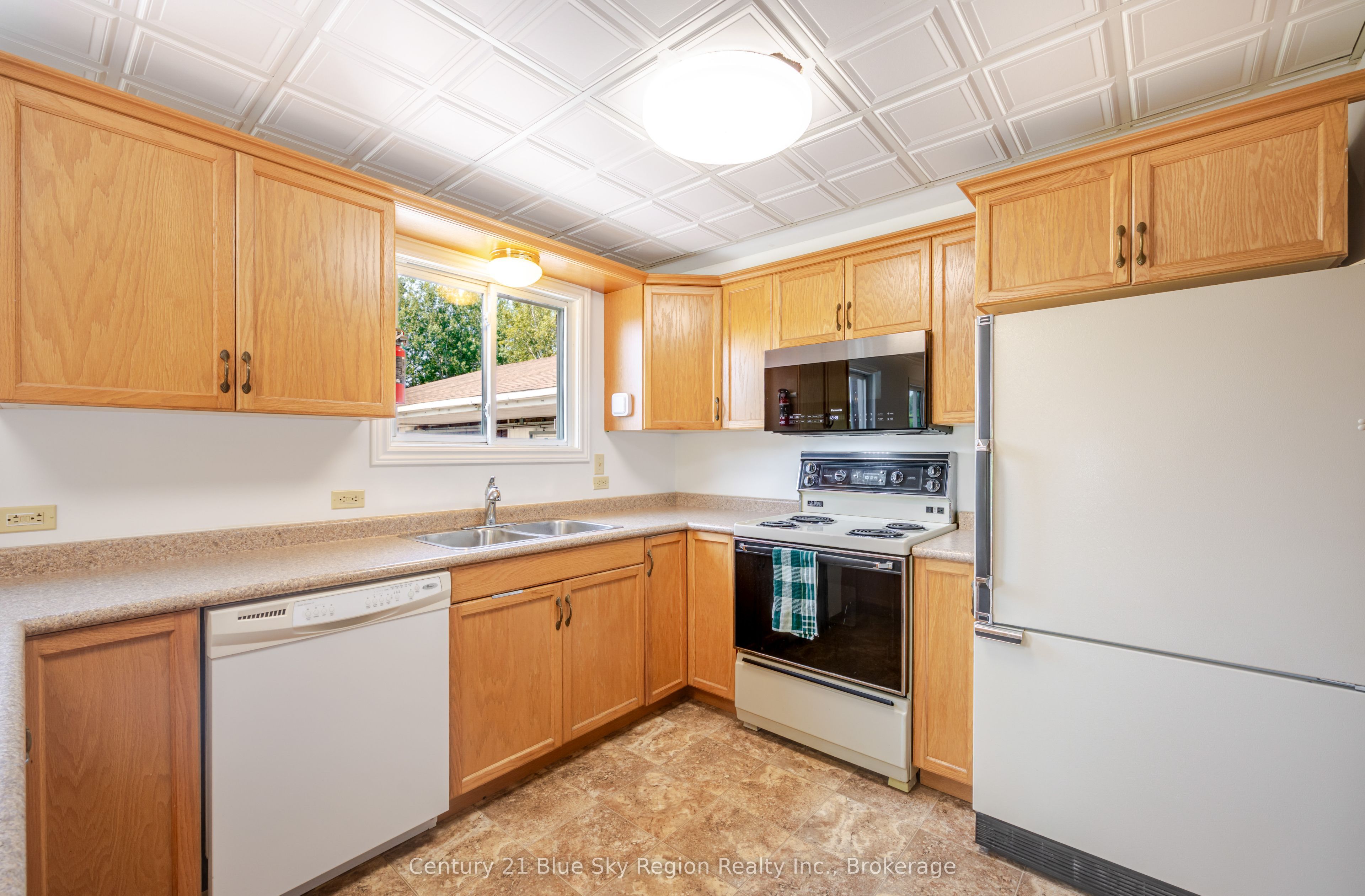 1351 Village Road Property Photo 21