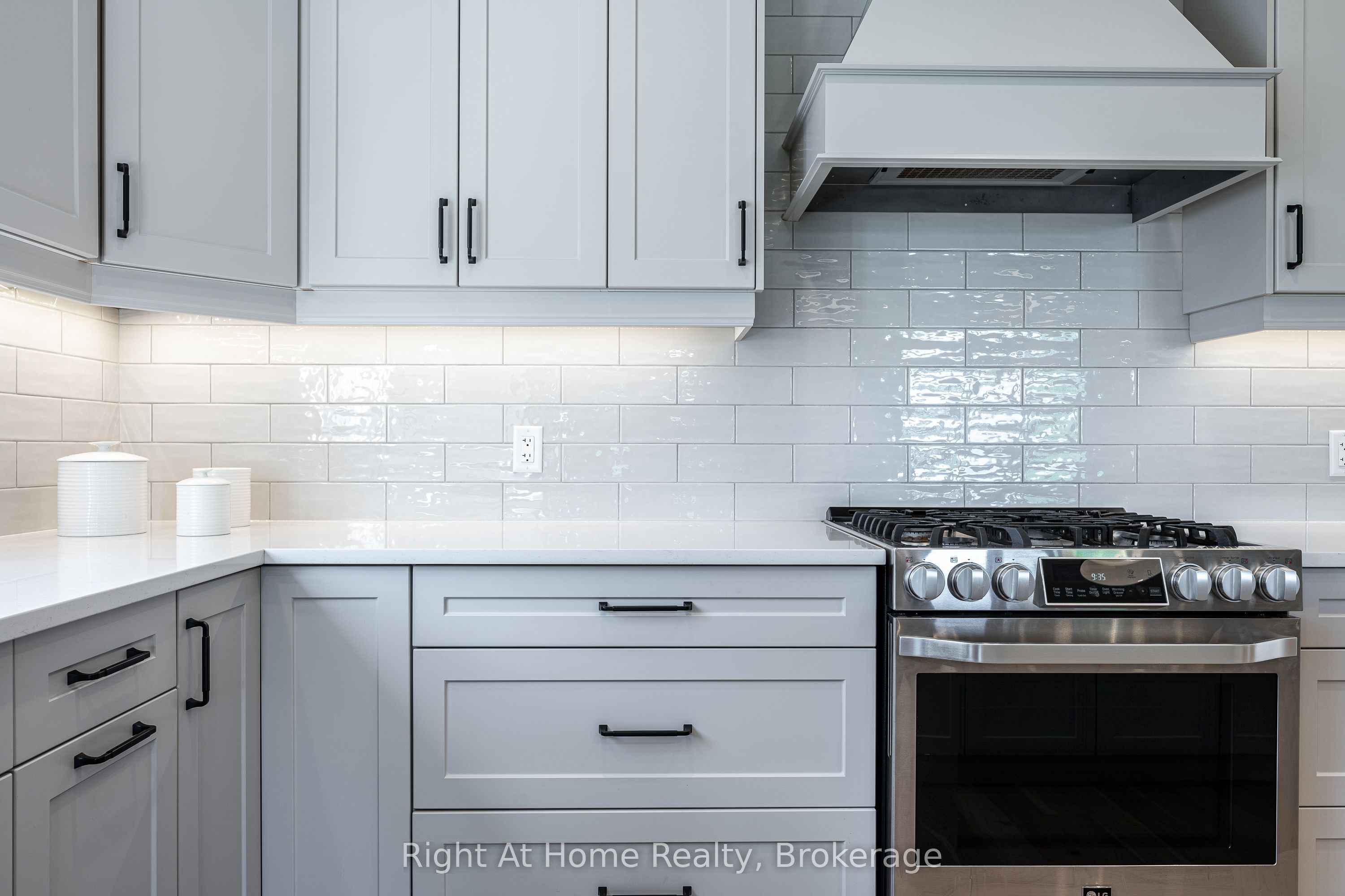 206 Orr Street Property Photo 10