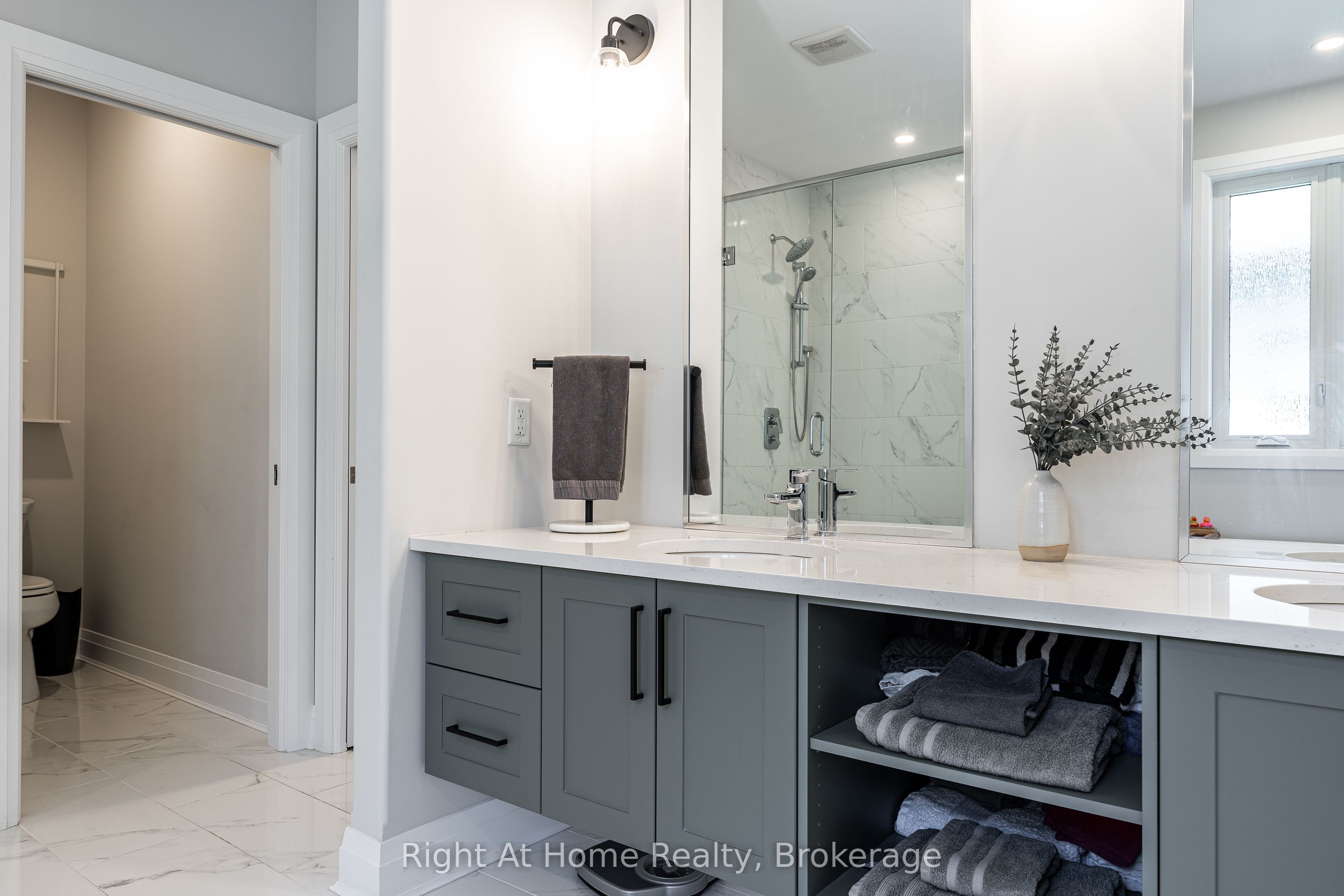 206 Orr Street Property Photo 32