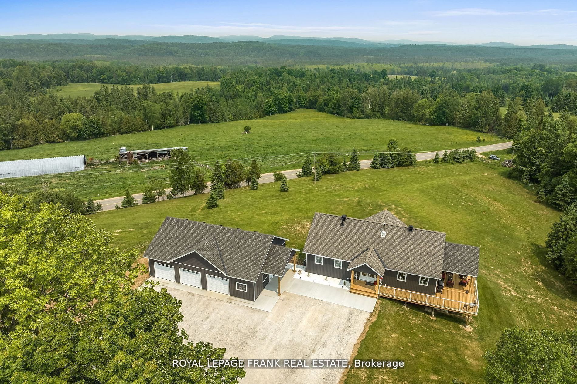 370 Detlor Road Property Photo 1