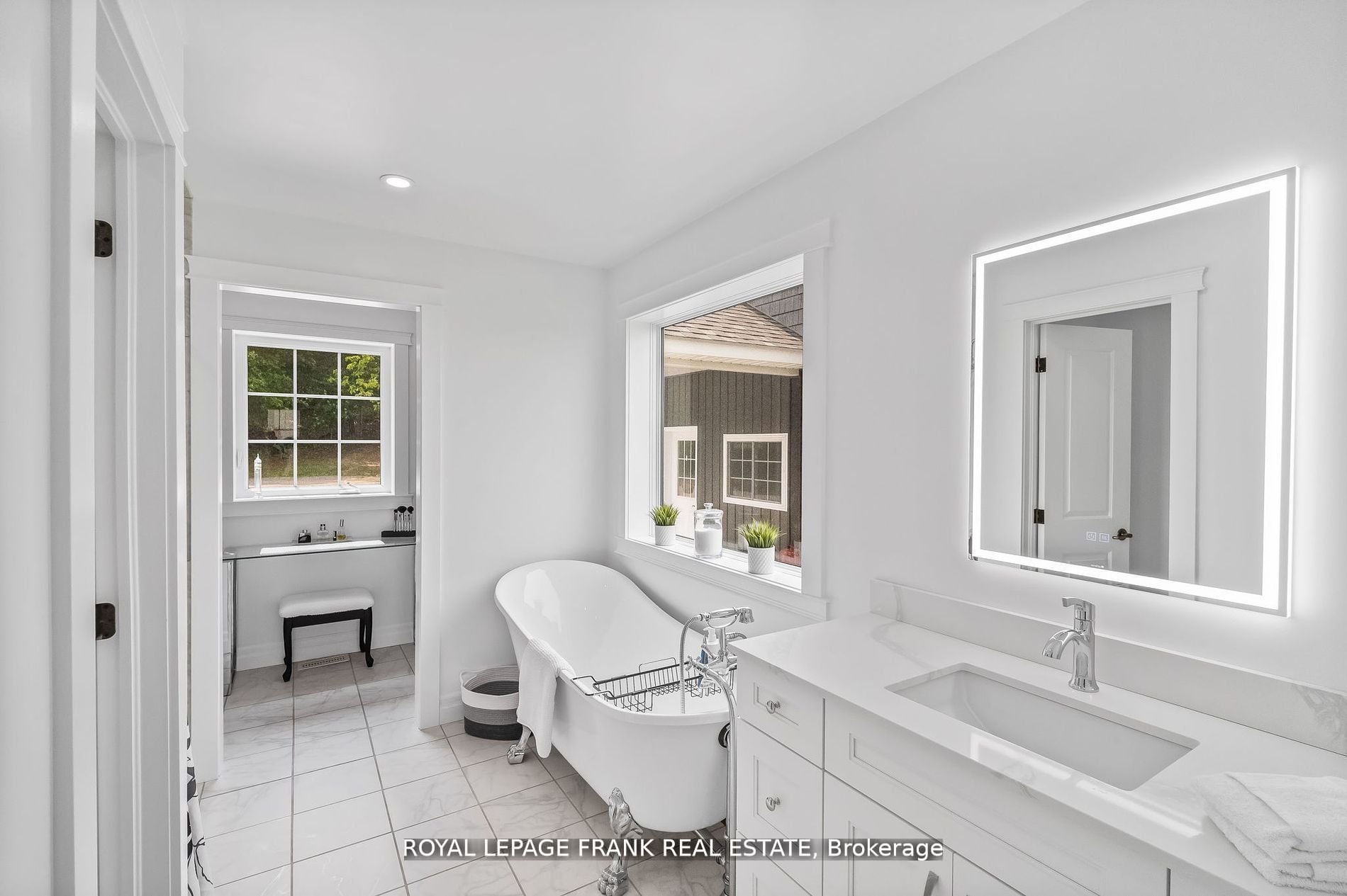 370 Detlor Road Property Photo 18